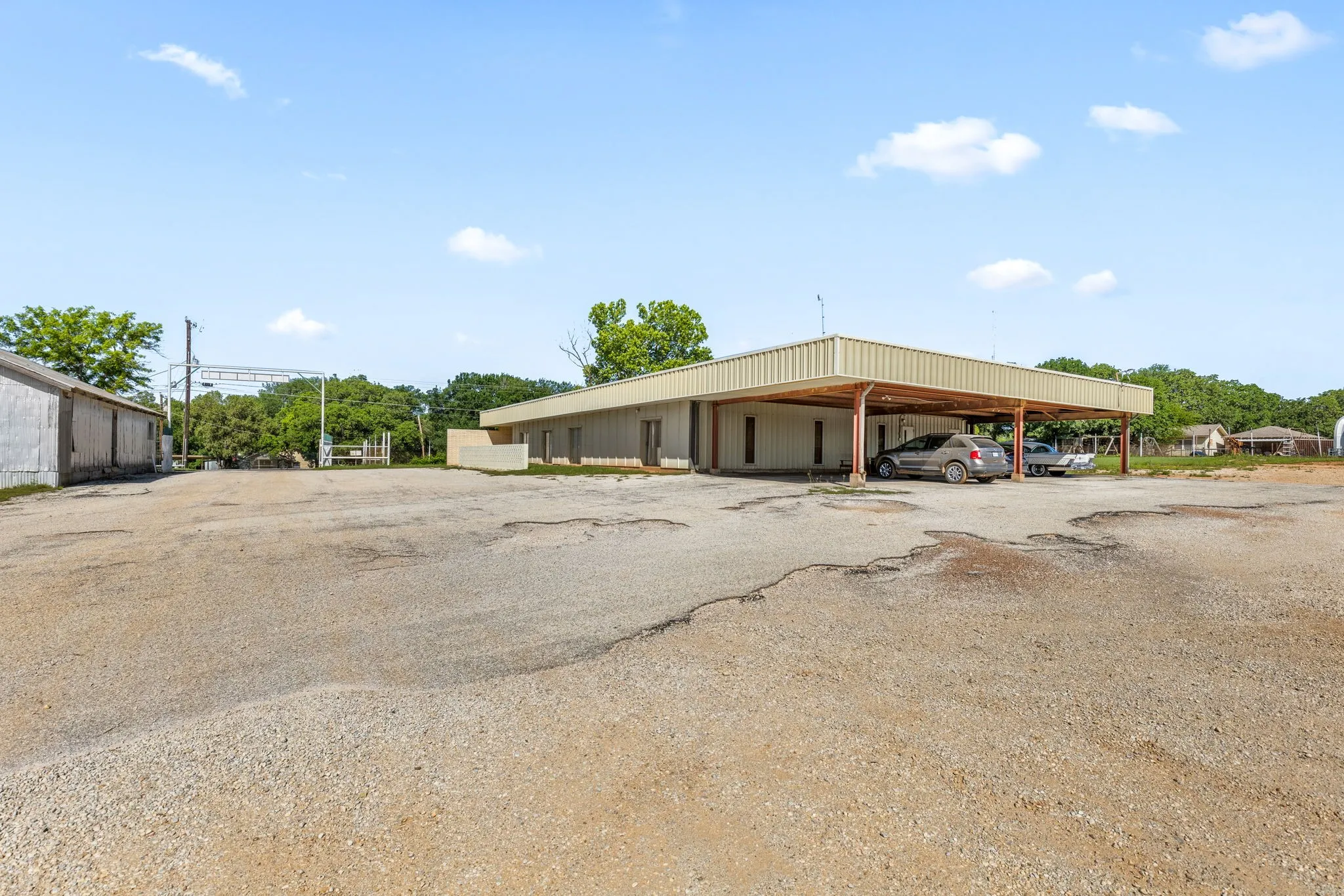 Industrial For Sale in Young County , 528 US Highway 380 W, Graham, Texas 76450, 0, 0, Garage spaces, 0 Sqft, built in 1989, Preowned, Price $889,700, mls#20626169, Real Estate Agent in Graham, Homes For Sale in Young county, Homes For Sale in Graham, Realtor in Graham Texas, Real Estate Brokerage Independent Realty Texas, Luminita Cordes Realtor