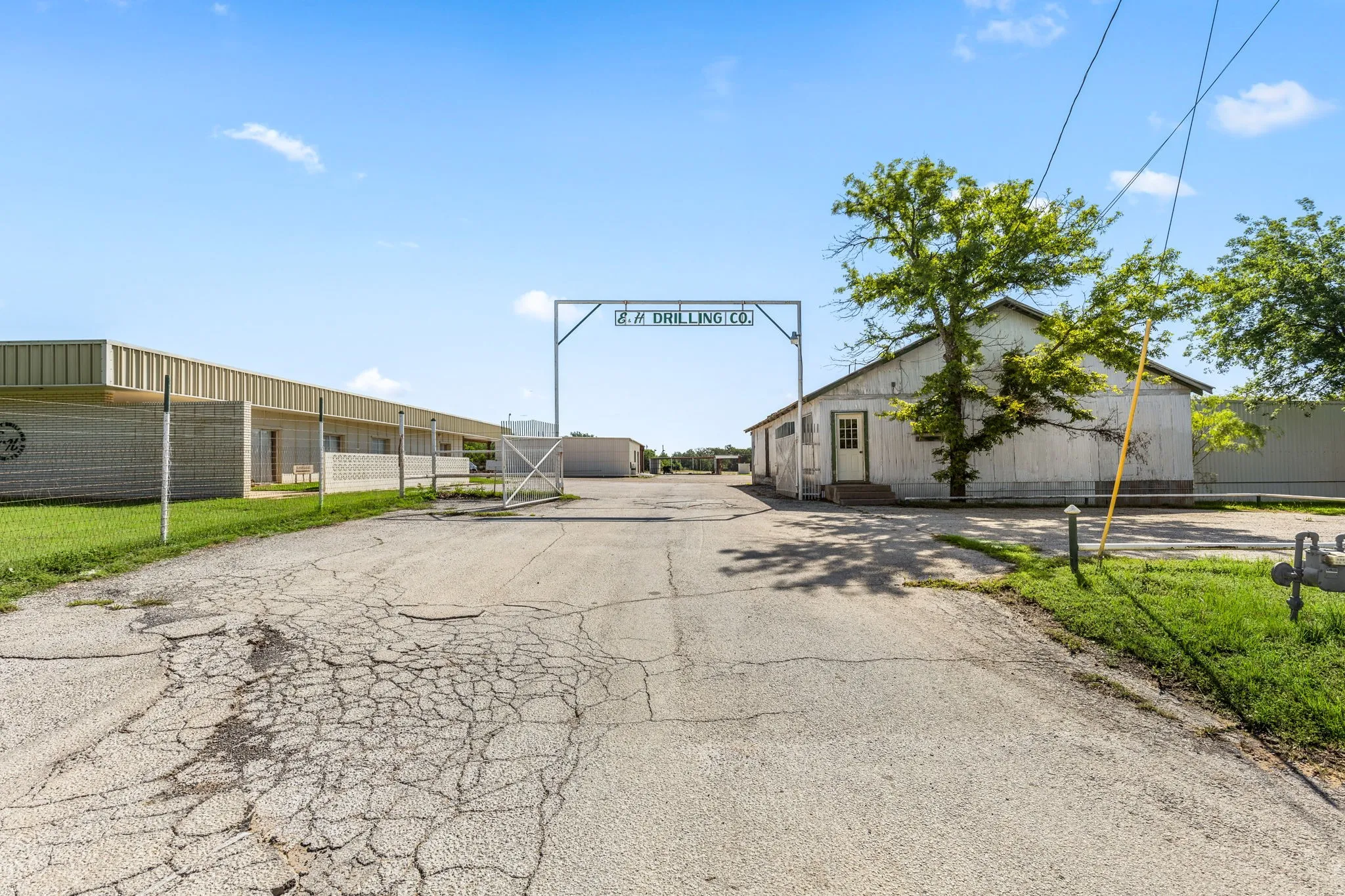 Industrial For Sale in Young County , 528 US Highway 380 W, Graham, Texas 76450, 0, 0, Garage spaces, 0 Sqft, built in 1989, Preowned, Price $889,700, mls#20626169, Real Estate Agent in Graham, Homes For Sale in Young county, Homes For Sale in Graham, Realtor in Graham Texas, Real Estate Brokerage Independent Realty Texas, Luminita Cordes Realtor