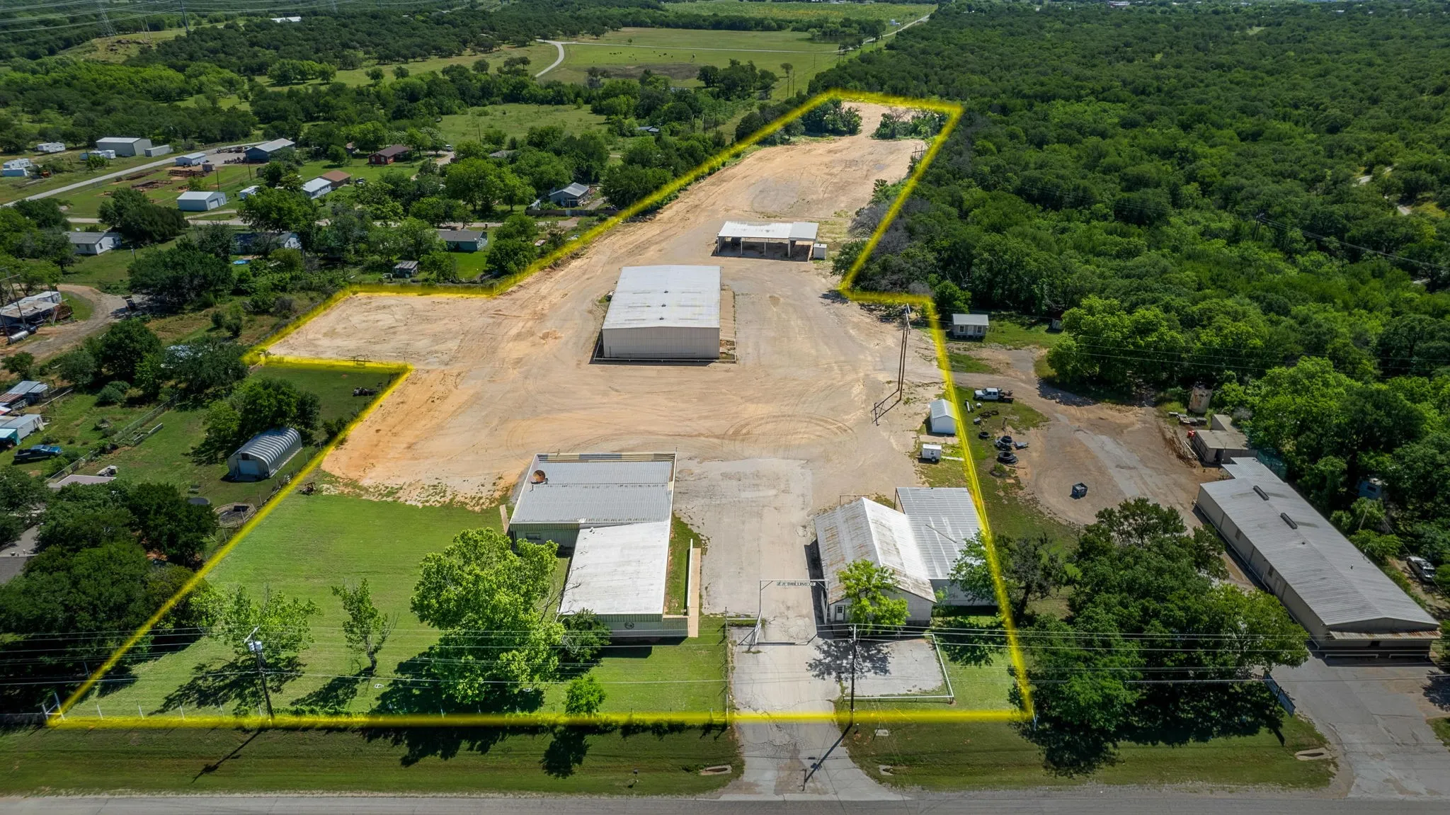 Industrial For Sale in Young County , 528 US Highway 380 W, Graham, Texas 76450, 0, 0, Garage spaces, 0 Sqft, built in 1989, Preowned, Price $889,700, mls#20626169, Real Estate Agent in Graham, Homes For Sale in Young county, Homes For Sale in Graham, Realtor in Graham Texas, Real Estate Brokerage Independent Realty Texas, Luminita Cordes Realtor
