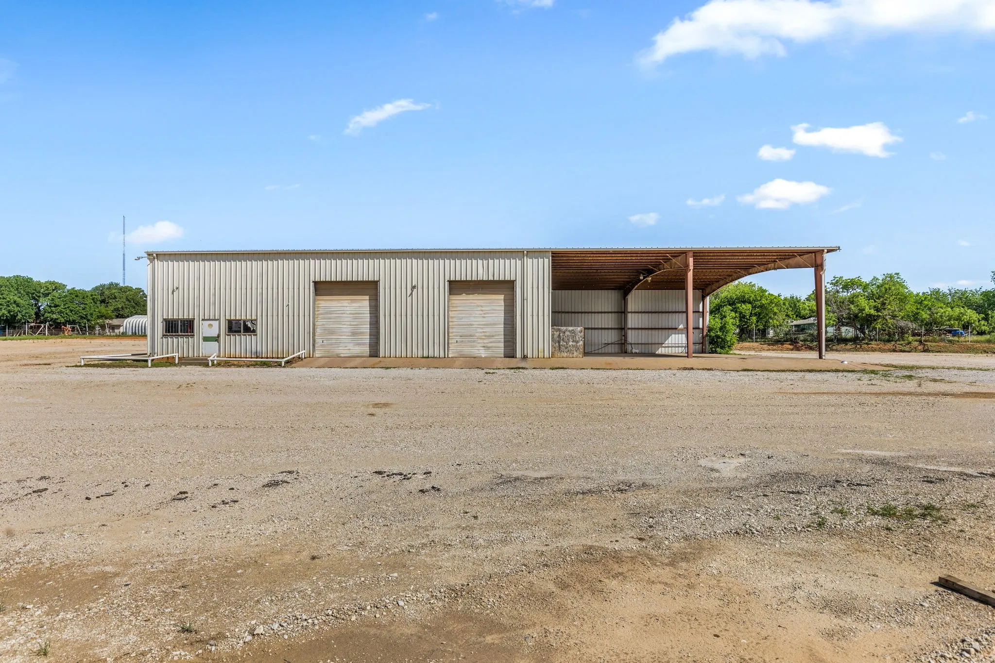 Industrial For Sale in Young County , 528 US Highway 380 W, Graham, Texas 76450, 0, 0, Garage spaces, 0 Sqft, built in 1989, Preowned, Price $889,700, mls#20626169, Real Estate Agent in Graham, Homes For Sale in Young county, Homes For Sale in Graham, Realtor in Graham Texas, Real Estate Brokerage Independent Realty Texas, Luminita Cordes Realtor