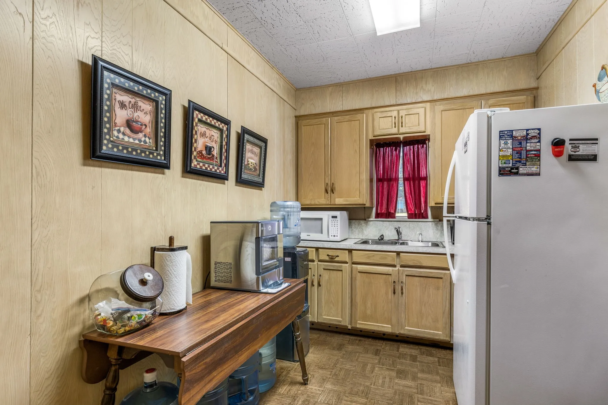 Industrial For Sale in Young County , 528 US Highway 380 W, Graham, Texas 76450, 0, 0, Garage spaces, 0 Sqft, built in 1989, Preowned, Price $889,700, mls#20626169, Real Estate Agent in Graham, Homes For Sale in Young county, Homes For Sale in Graham, Realtor in Graham Texas, Real Estate Brokerage Independent Realty Texas, Luminita Cordes Realtor