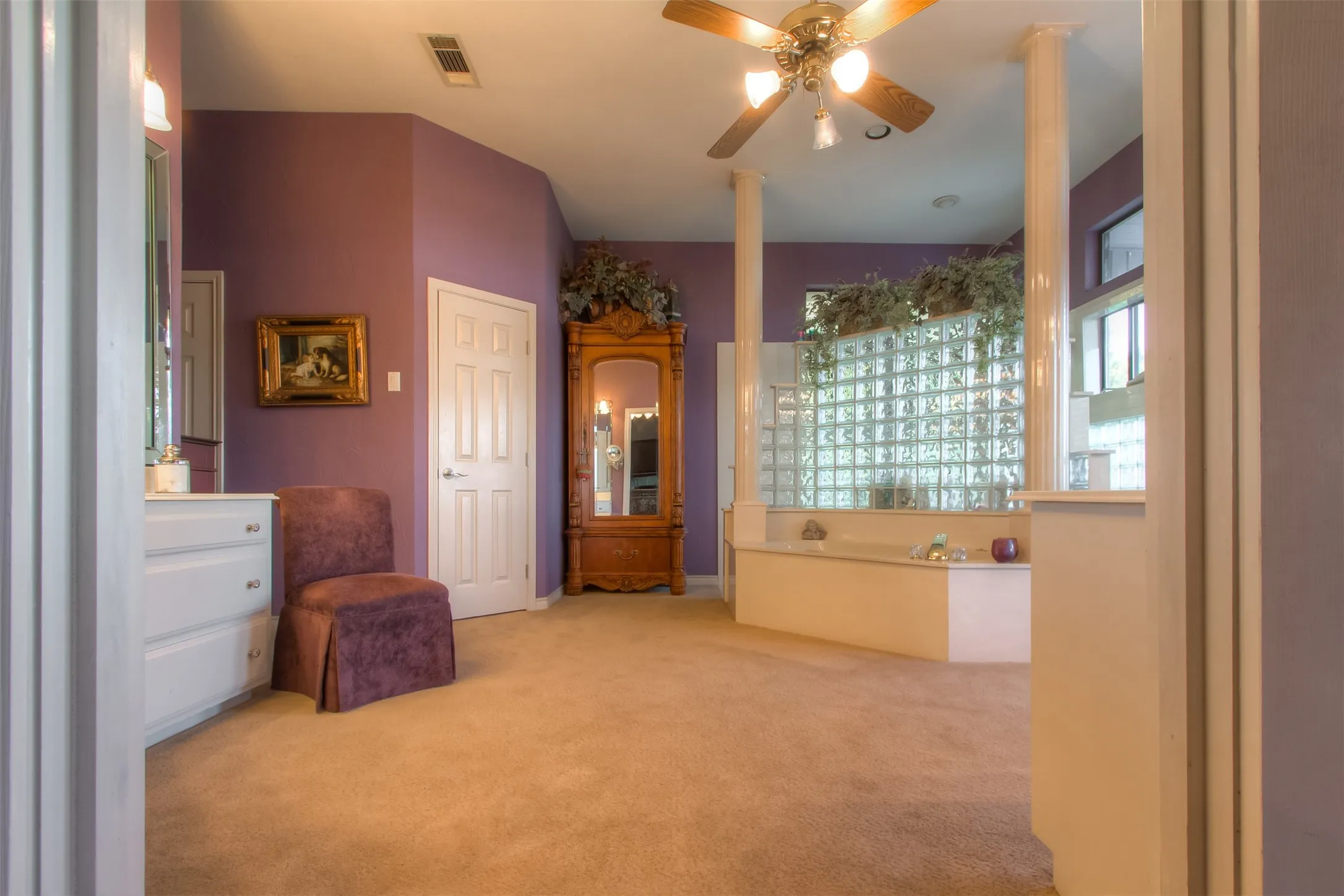 Single Family Residence For Sale in Tarrant County , 9625 Lechner Road, Fort Worth, Texas 76179, 4 Bedroom, 5 Bathroom, 2 Garage spaces, 5,352 Sqft, built in 1991, Preowned, mls#20622293, Real Estate Agent in Fort Worth, Homes For Sale in Tarrant county, Homes For Sale in Fort Worth, Realtor in Fort Worth Texas, Real Estate Brokerage Independent Realty Texas, Luminita Cordes Realtor