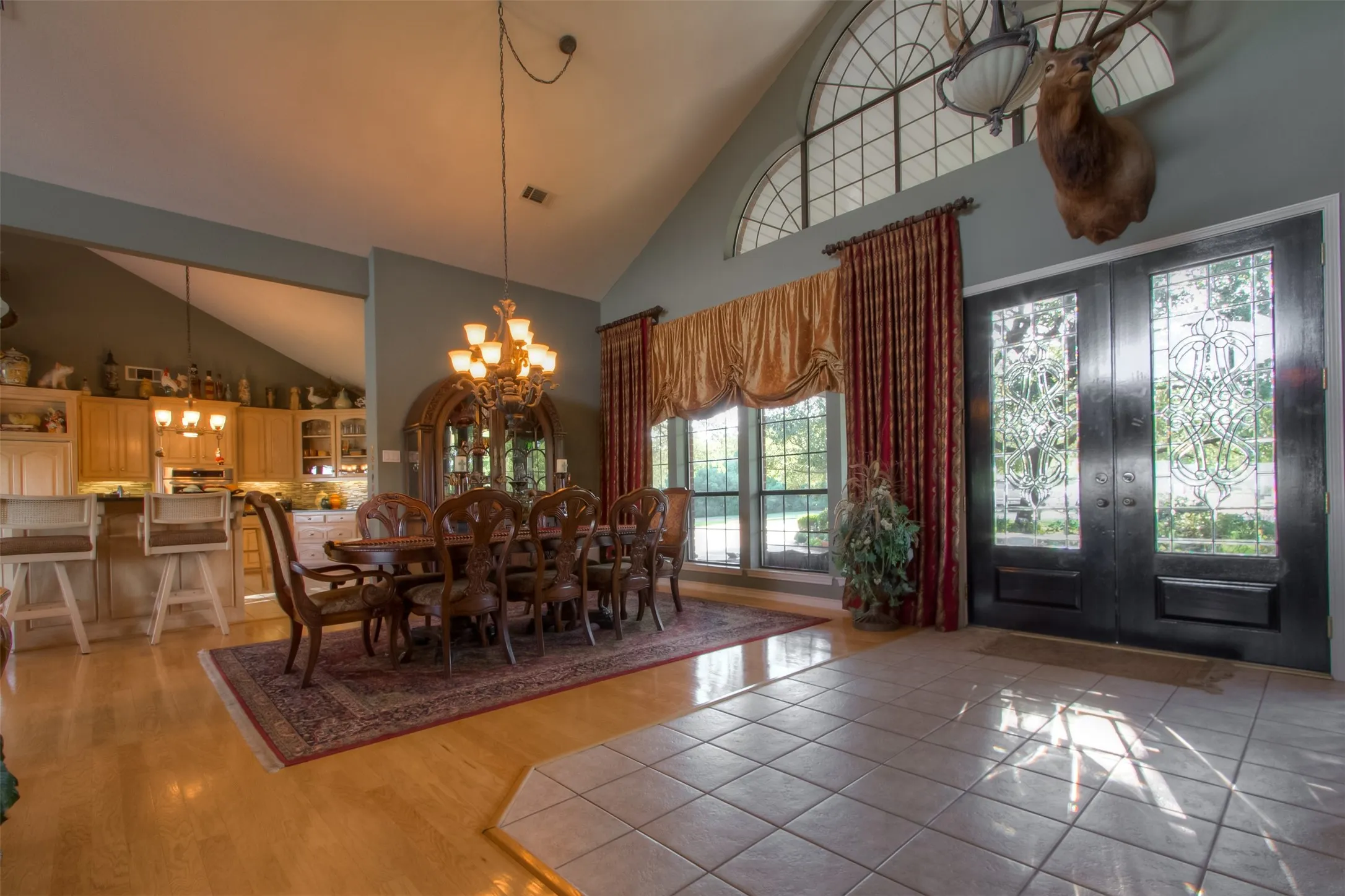 Single Family Residence For Sale in Tarrant County , 9625 Lechner Road, Fort Worth, Texas 76179, 4 Bedroom, 5 Bathroom, 2 Garage spaces, 5,352 Sqft, built in 1991, Preowned, mls#20622293, Real Estate Agent in Fort Worth, Homes For Sale in Tarrant county, Homes For Sale in Fort Worth, Realtor in Fort Worth Texas, Real Estate Brokerage Independent Realty Texas, Luminita Cordes Realtor