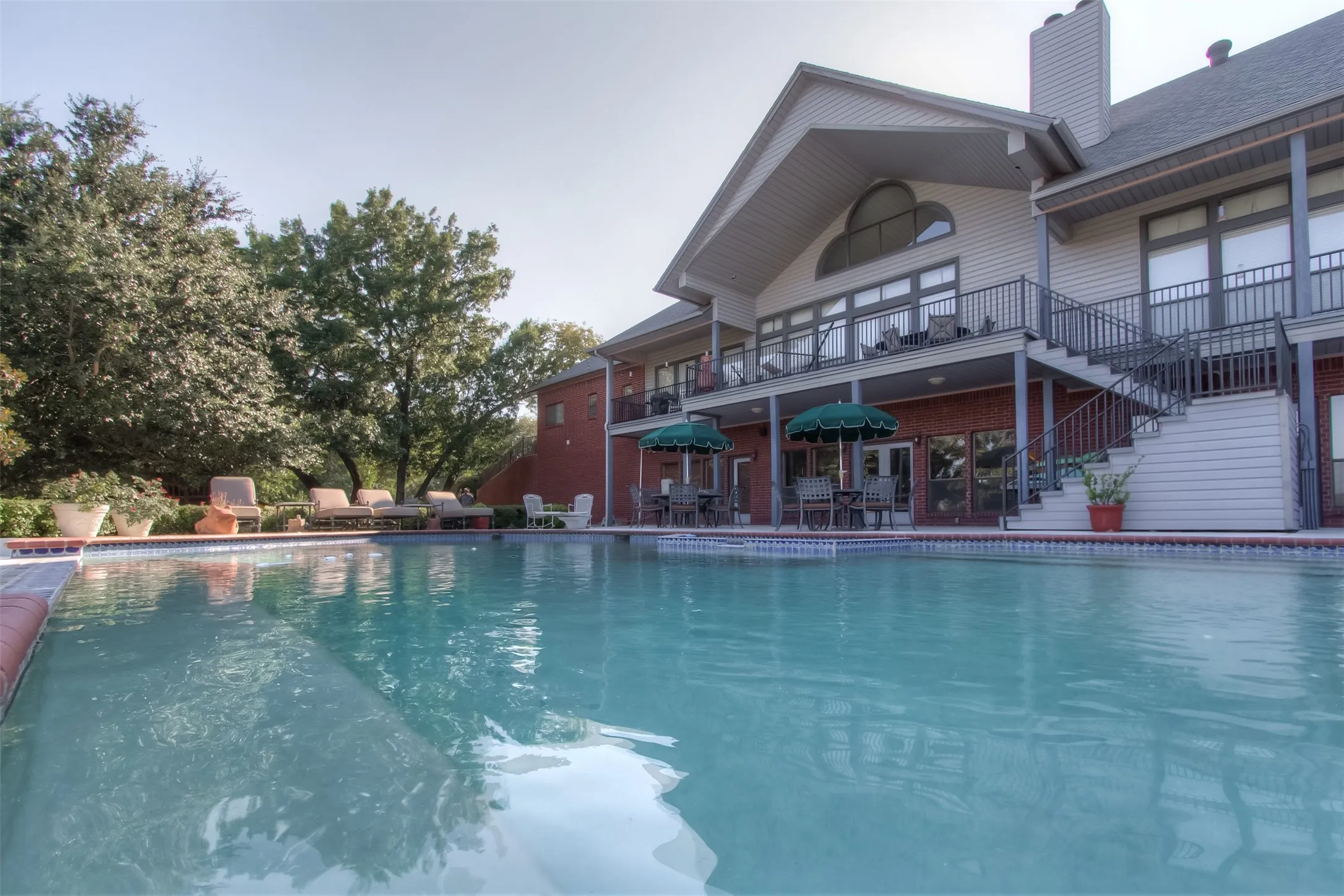 Single Family Residence For Sale in Tarrant County , 9625 Lechner Road, Fort Worth, Texas 76179, 4 Bedroom, 5 Bathroom, 2 Garage spaces, 5,352 Sqft, built in 1991, Preowned, mls#20622293, Real Estate Agent in Fort Worth, Homes For Sale in Tarrant county, Homes For Sale in Fort Worth, Realtor in Fort Worth Texas, Real Estate Brokerage Independent Realty Texas, Luminita Cordes Realtor
