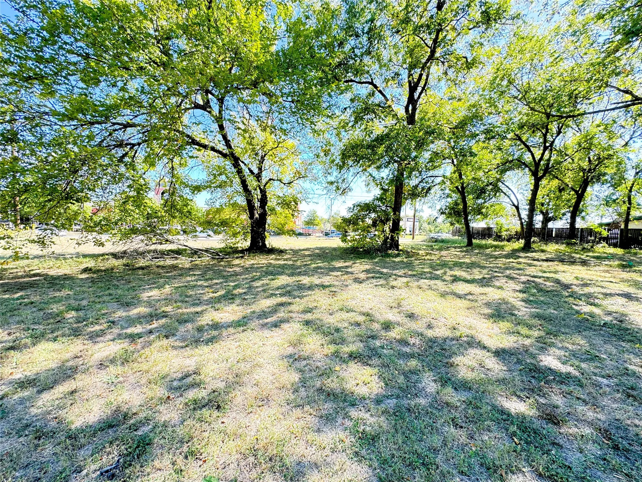 Unimproved Land For Sale in Tarrant County , 6514 S Cooper Street, Arlington, Texas 76001, 0, 0, Garage spaces, 0 Sqft, built in 1900, Unknown, mls#20630773, Real Estate Agent in Arlington, Homes For Sale in Tarrant county, Homes For Sale in Arlington, Realtor in Arlington Texas, Real Estate Brokerage Independent Realty Texas, Luminita Cordes Realtor