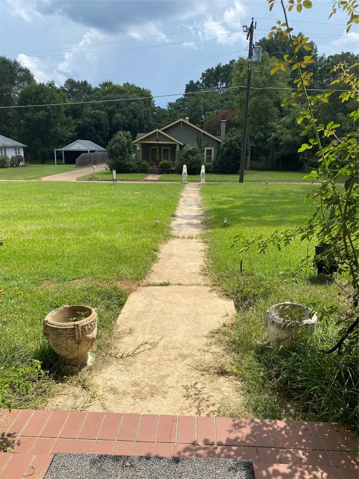 Single Family Residence For Sale in San Augustine County , 801 E Hospital Street, San Augustine, Texas 75972, 6 Bedrooms, 4 Bathrooms, 2 Garage spaces, 4,140 Sqft, built in 1970, Price $329,900, mls#20639180, Real Estate Agent in San Augustine, Homes For Sale in San Augustine county, Homes For Sale in San Augustine, Realtor in San Augustine Texas, Real Estate Brokerage Independent Realty Texas, Luminita Cordes Realtor