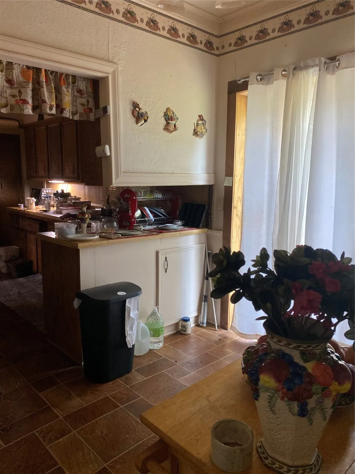 Single Family Residence For Sale in San Augustine County , 801 E Hospital Street, San Augustine, Texas 75972, 6 Bedrooms, 4 Bathrooms, 2 Garage spaces, 4,140 Sqft, built in 1970, Price $329,900, mls#20639180, Real Estate Agent in San Augustine, Homes For Sale in San Augustine county, Homes For Sale in San Augustine, Realtor in San Augustine Texas, Real Estate Brokerage Independent Realty Texas, Luminita Cordes Realtor