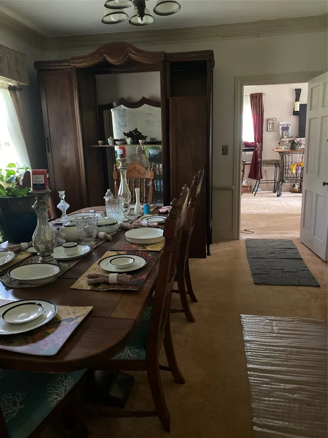 Single Family Residence For Sale in San Augustine County , 801 E Hospital Street, San Augustine, Texas 75972, 6 Bedrooms, 4 Bathrooms, 2 Garage spaces, 4,140 Sqft, built in 1970, Price $329,900, mls#20639180, Real Estate Agent in San Augustine, Homes For Sale in San Augustine county, Homes For Sale in San Augustine, Realtor in San Augustine Texas, Real Estate Brokerage Independent Realty Texas, Luminita Cordes Realtor