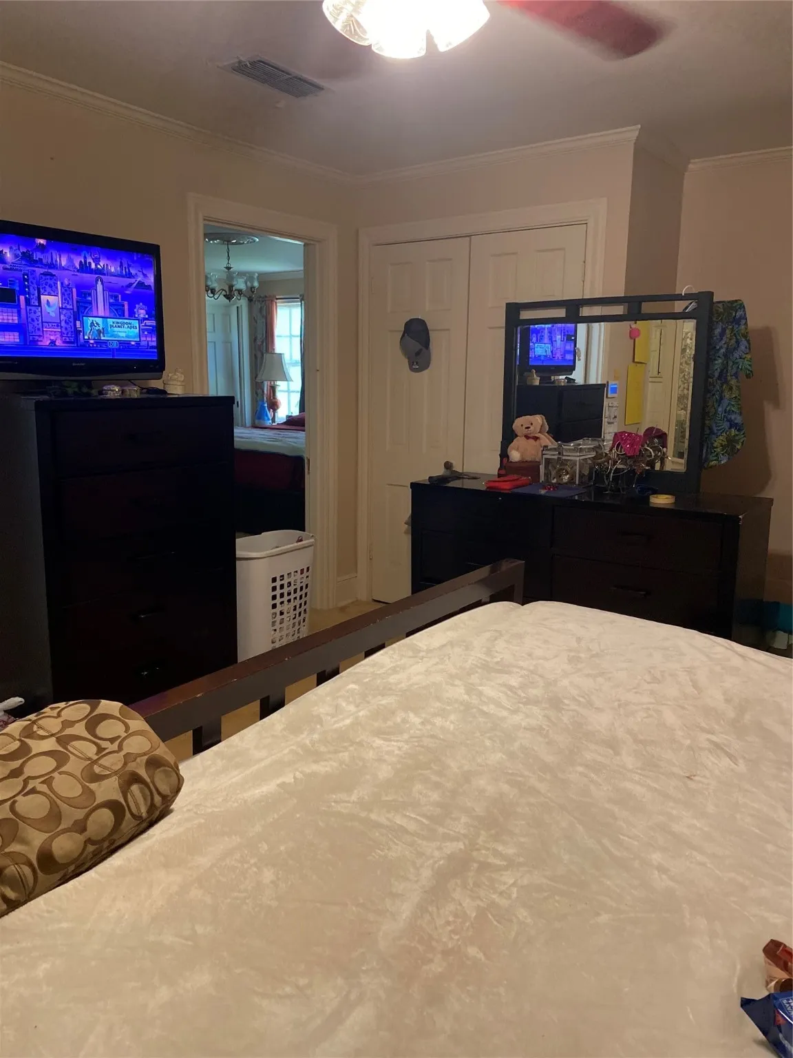 Single Family Residence For Sale in San Augustine County , 801 E Hospital Street, San Augustine, Texas 75972, 6 Bedrooms, 4 Bathrooms, 2 Garage spaces, 4,140 Sqft, built in 1970, Price $329,900, mls#20639180, Real Estate Agent in San Augustine, Homes For Sale in San Augustine county, Homes For Sale in San Augustine, Realtor in San Augustine Texas, Real Estate Brokerage Independent Realty Texas, Luminita Cordes Realtor