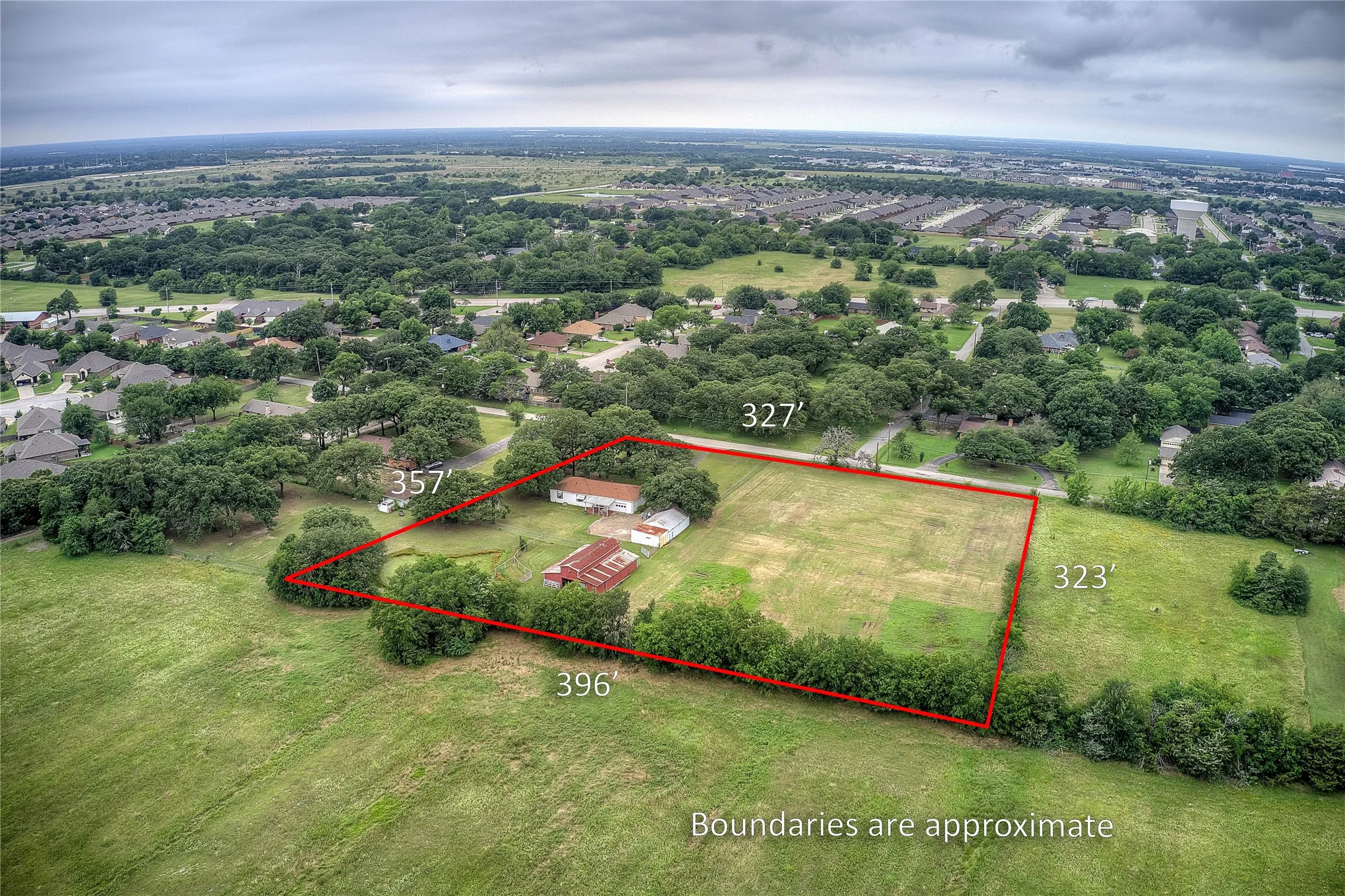 Single Family Residence For Sale in Hunt County , 7209 Hackberry Drive, Greenville, Texas 75402, 2 Bedrooms, 1 Bathroom, 2 Garage spaces, 1,744 Sqft, built in 1955, Preowned, Price $349,000, mls#20645658, Real Estate Agent in Greenville, Homes For Sale in Hunt county, Homes For Sale in Greenville, Realtor in Greenville Texas, Real Estate Brokerage Independent Realty Texas, Luminita Cordes Realtor
