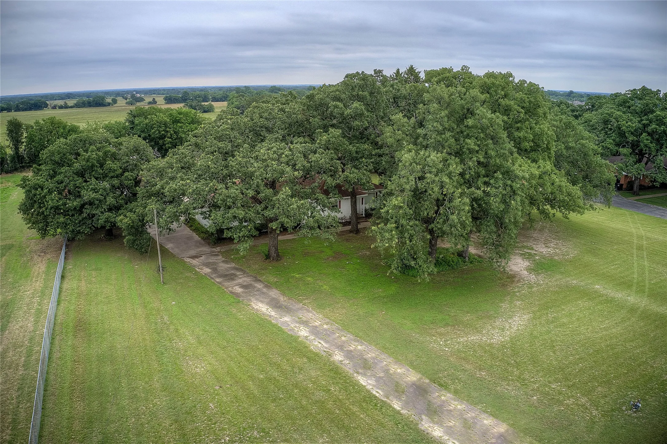 Improved Land For Sale in Hunt County , 7209 Hackberry Drive, Greenville, Texas 75402, 0, 0, Garage spaces, 0 Sqft, built in 1955, Price $349,000, mls#20646175, Real Estate Agent in Greenville, Homes For Sale in Hunt county, Homes For Sale in Greenville, Realtor in Greenville Texas, Real Estate Brokerage Independent Realty Texas, Luminita Cordes Realtor