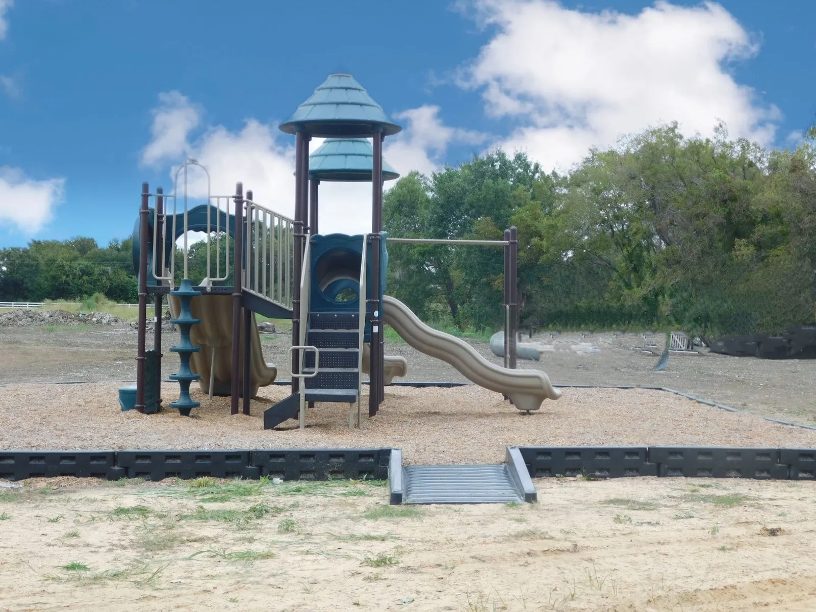 Unimproved Land For Sale in Navarro County , Lot 170 Peninsula Point, Kerens, Texas 75144, 0, 0, Garage spaces, 0 Sqft, built in 0, Price $88,000, mls#20654882, Real Estate Agent in Kerens, Homes For Sale in Navarro county, Homes For Sale in Kerens, Realtor in Kerens Texas, Real Estate Brokerage Independent Realty Texas, Luminita Cordes Realtor