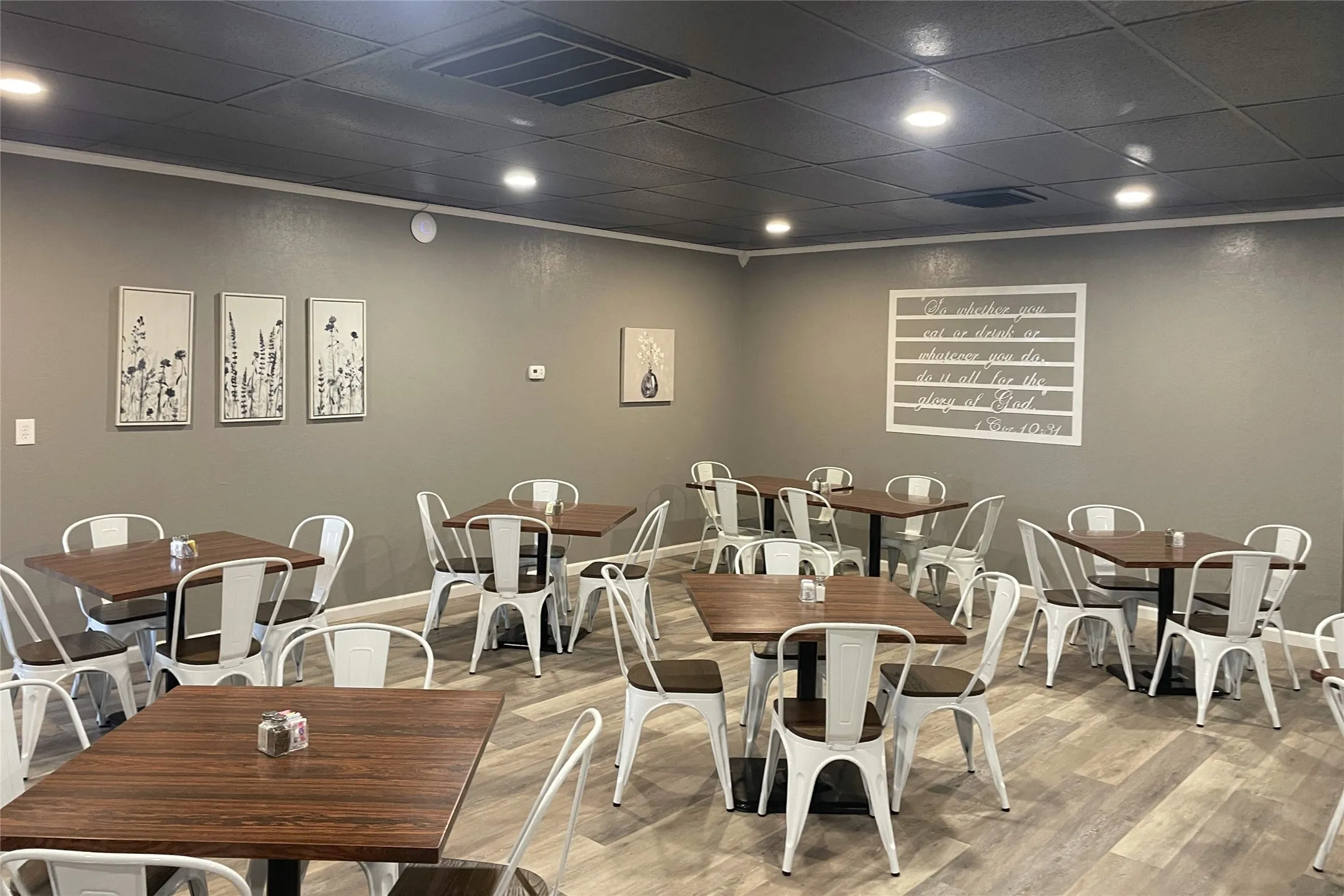 Business For Sale in Cottle County , 1112 Easly Street, Paducah, Texas 79248, 0, 0, Garage spaces, 0 Sqft, built in 1968, Preowned, Price $120,000, mls#20670838, Real Estate Agent in Paducah, Homes For Sale in Cottle county, Homes For Sale in Paducah, Realtor in Paducah Texas, Real Estate Brokerage Independent Realty Texas, Luminita Cordes Realtor