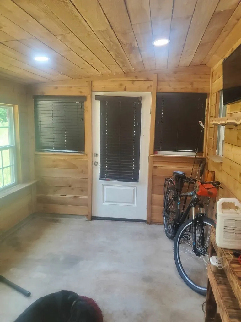Single Family Residence For Sale in Wise County , 299 Private Road 1452, Chico, Texas 76431, 1 Bedroom, 1 Bathroom, Garage spaces, 675 Sqft, built in 2016, mls#20675371, Real Estate Agent in Chico, Homes For Sale in Wise county, Homes For Sale in Chico, Realtor in Chico Texas, Real Estate Brokerage Independent Realty Texas, Luminita Cordes Realtor