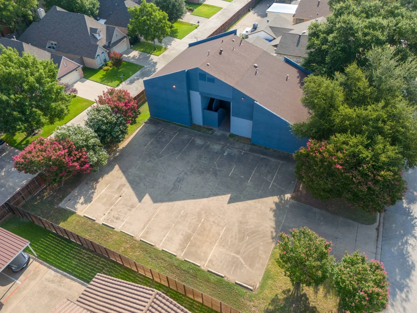 Birds eye view of property