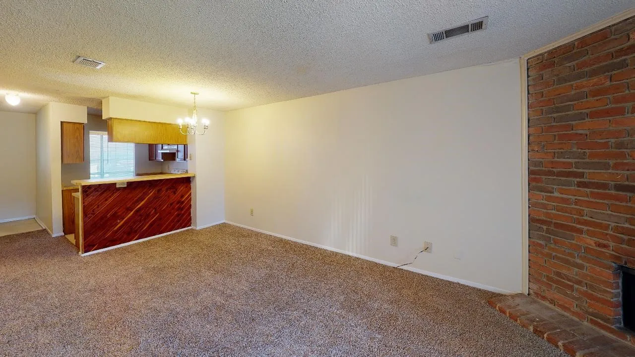 Townhouse For Sale in Dallas County , 2281 Aspen Drive, Dallas, Texas 75227, 2 Bedrooms, 2 Bathrooms, Garage spaces, 1,140 Sqft, built in 1983, Preowned, Price $107,500, mls#20656652, Real Estate Agent in Dallas, Homes For Sale in Dallas county, Homes For Sale in Dallas, Realtor in Dallas Texas, Real Estate Brokerage Independent Realty Texas, Luminita Cordes Realtor