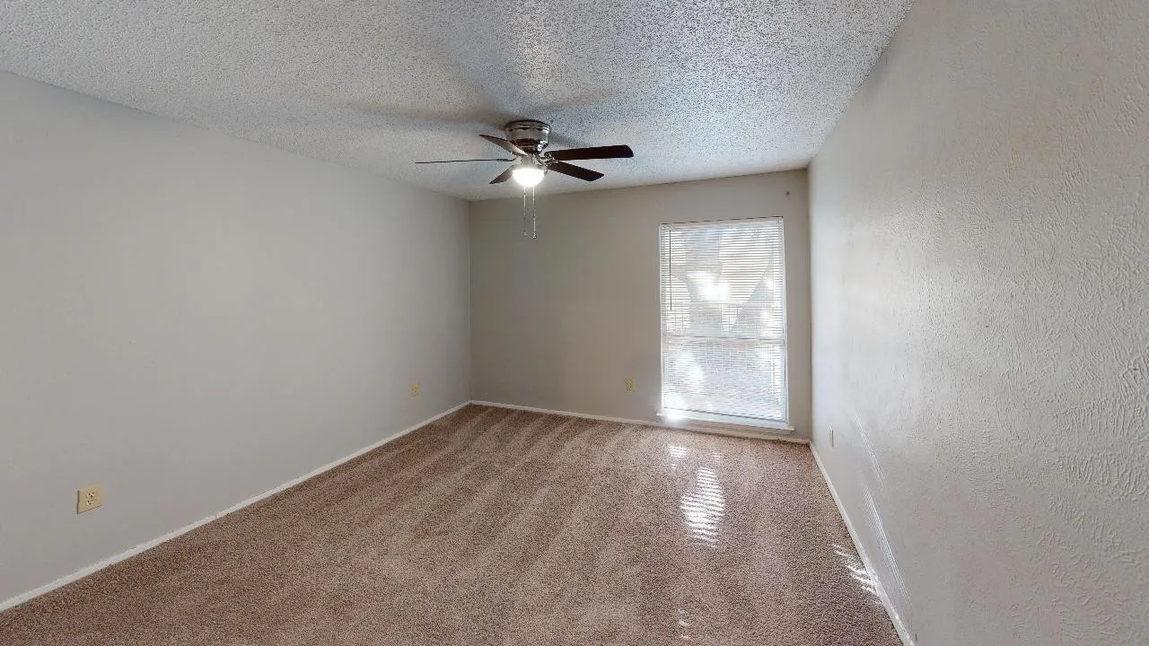 Condominium For Sale in Dallas County , 9696 Walnut Street 1006, Dallas, Texas 75243, 1 Bedroom, 1 Bathroom, Garage spaces, 730 Sqft, built in 1981, Preowned, Price $70,000, mls#20656669, Real Estate Agent in Dallas, Homes For Sale in Dallas county, Homes For Sale in Dallas, Realtor in Dallas Texas, Real Estate Brokerage Independent Realty Texas, Luminita Cordes Realtor