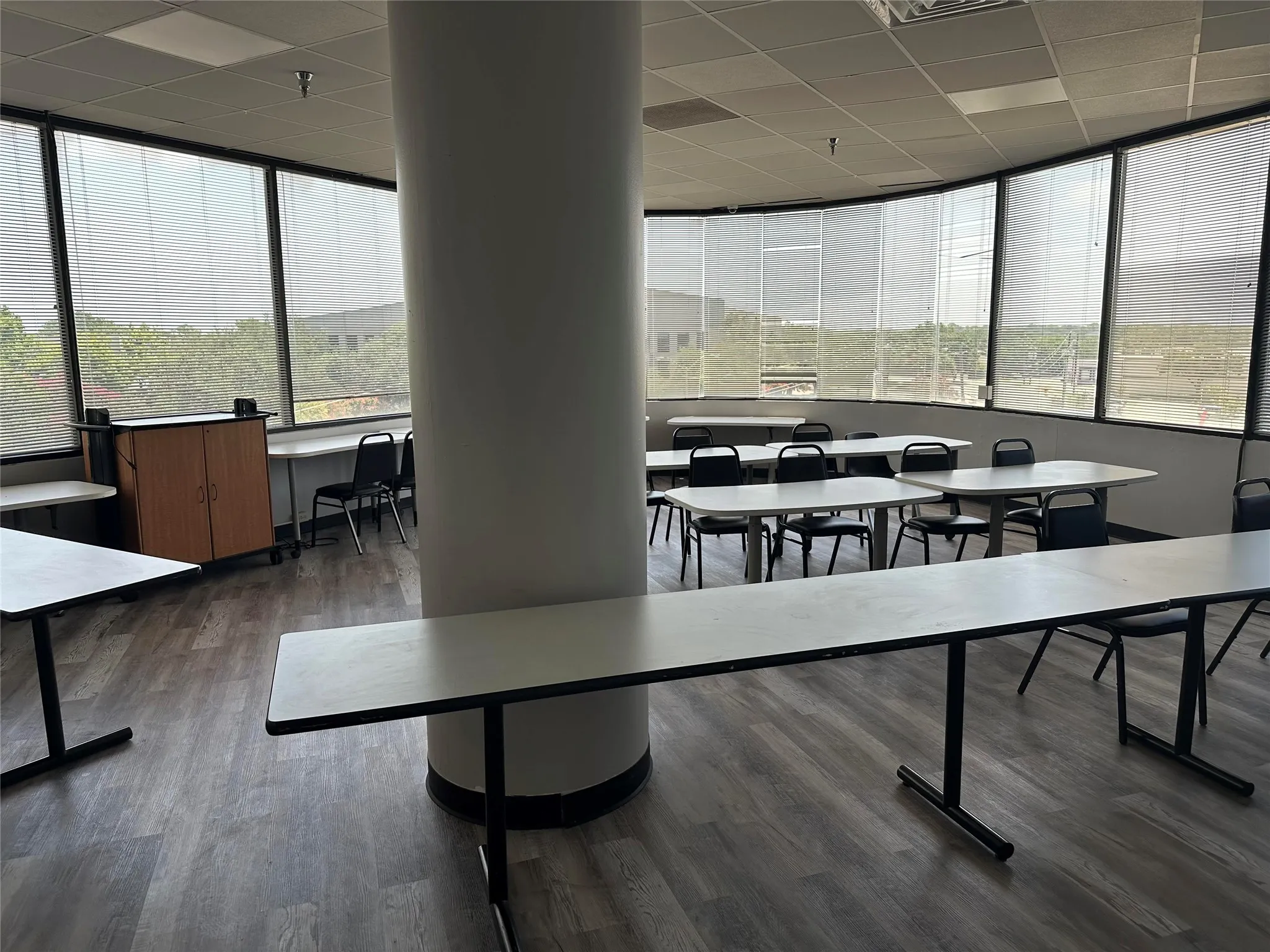 Office For Rent in Dallas County , 17290 Preston Road, Dallas, Texas 75252, 0, 0, Garage spaces, 0 Sqft, built in 1986, Preowned, Price $18, mls#20689437, Real Estate Agent in Dallas, Homes For Rent in Dallas county, Homes For Rent in Dallas, Realtor in Dallas Texas, Real Estate Brokerage Independent Realty Texas, Luminita Cordes Realtor