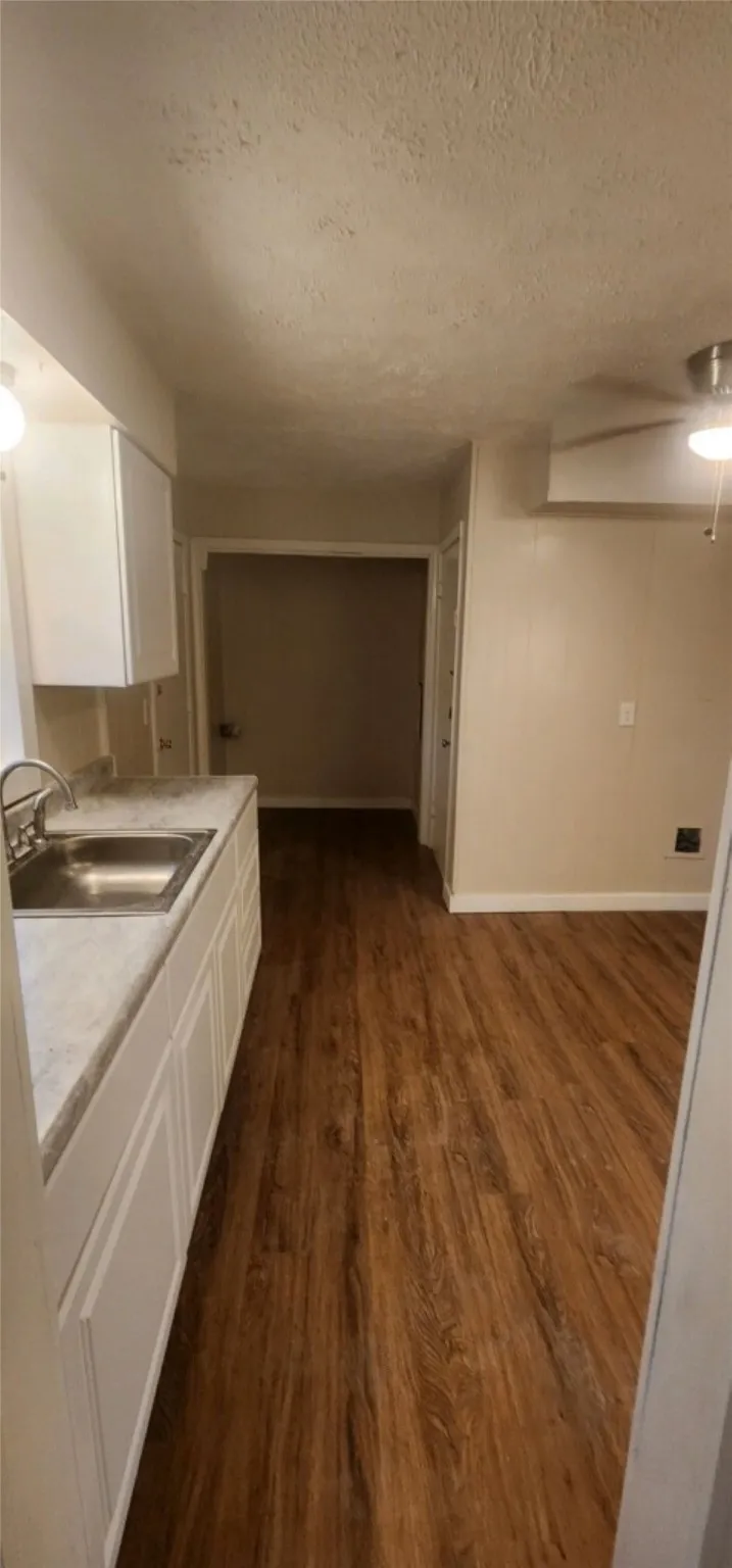Single Family Residence For Sale in Dallas County , 7342 Amy Street, Dallas, Texas 75217, 3 Bedroom, 1 Bathroom, 1 Garage spaces, 1,012 Sqft, built in 1954, mls#20694116, Real Estate Agent in Dallas, Homes For Sale in Dallas county, Homes For Sale in Dallas, Realtor in Dallas Texas, Real Estate Brokerage Independent Realty Texas, Luminita Cordes Realtor