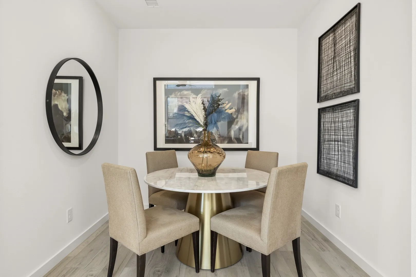 09. 12612 Audubon - Dining