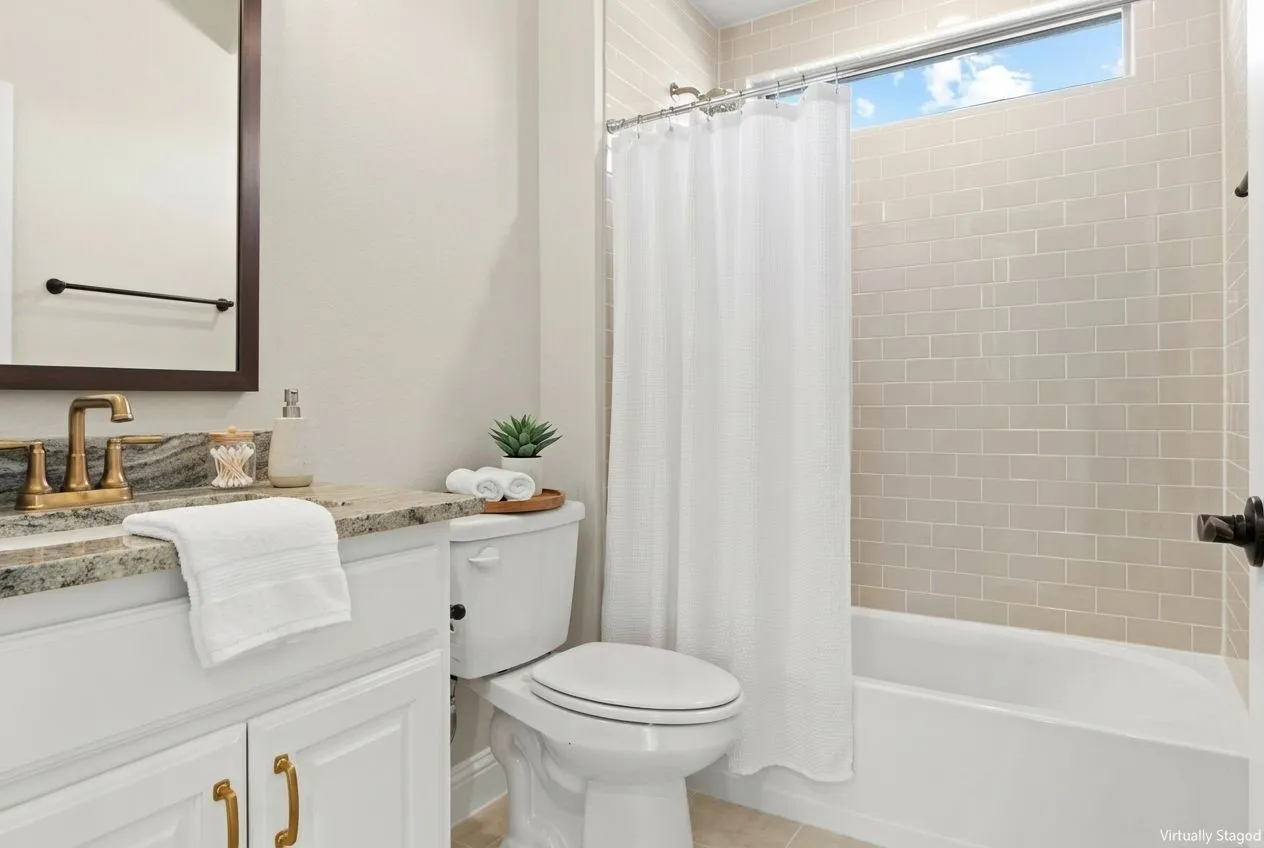 12600 Audubon bath 2 Bayside (8)