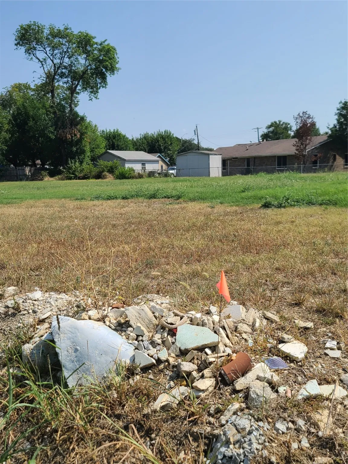 Unimproved Land For Sale in Dallas County , 3016 Claibourne Boulevard, Dallas, Texas 75212, 0, 0, Garage spaces, 0 Sqft, built in 0, Price $44,900, mls#20696861, Real Estate Agent in Dallas, Homes For Sale in Dallas county, Homes For Sale in Dallas, Realtor in Dallas Texas, Real Estate Brokerage Independent Realty Texas, Luminita Cordes Realtor