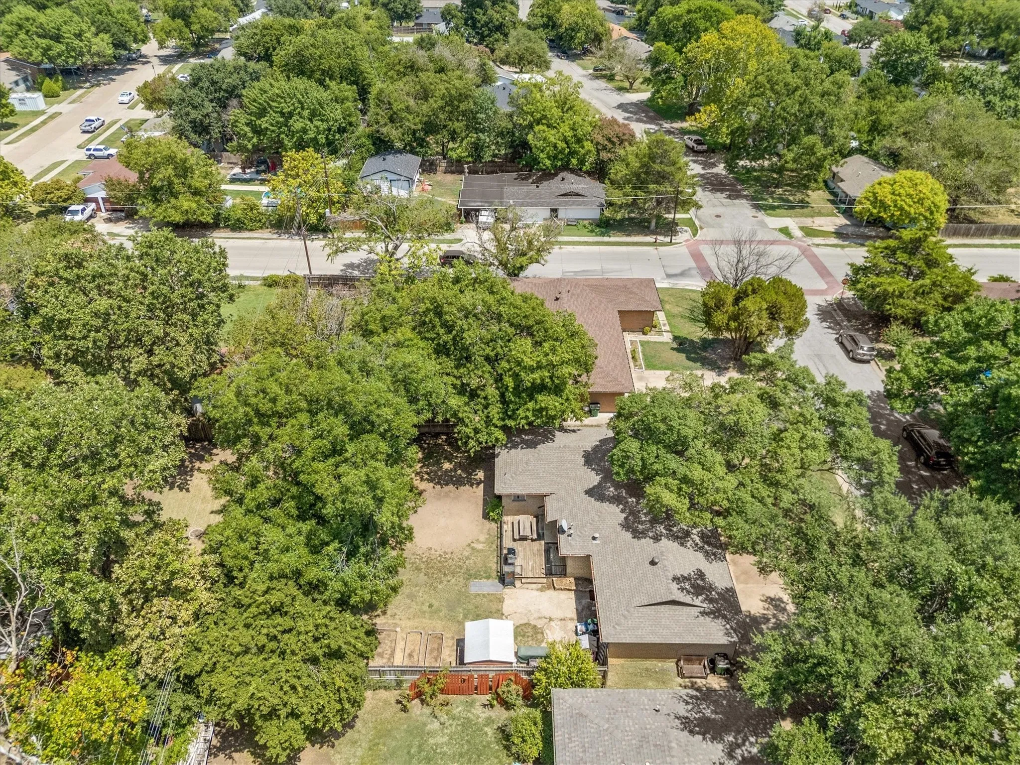 Single Family Residence For Sale in Tarrant County , 4709 Nadine Drive, Haltom City, Texas 76117, 3 Bedrooms, 2 Bathrooms, 2 Garage spaces, 1,297 Sqft, built in 1958, Preowned, Price $190,000, mls#20688959, Real Estate Agent in Haltom City, Homes For Sale in Tarrant county, Homes For Sale in Haltom City, Realtor in Haltom City Texas, Real Estate Brokerage Independent Realty Texas, Luminita Cordes Realtor