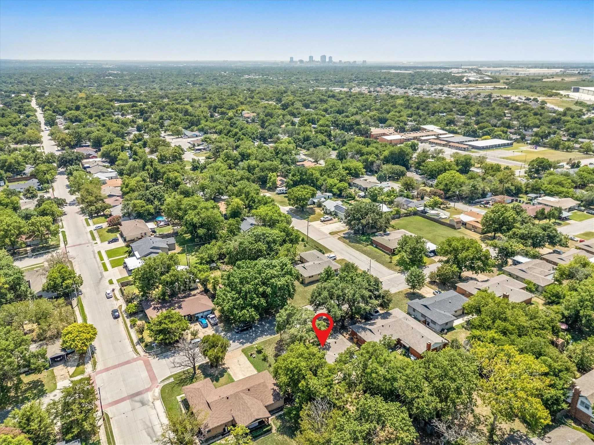 Single Family Residence For Sale in Tarrant County , 4709 Nadine Drive, Haltom City, Texas 76117, 3 Bedrooms, 2 Bathrooms, 2 Garage spaces, 1,297 Sqft, built in 1958, Preowned, Price $190,000, mls#20688959, Real Estate Agent in Haltom City, Homes For Sale in Tarrant county, Homes For Sale in Haltom City, Realtor in Haltom City Texas, Real Estate Brokerage Independent Realty Texas, Luminita Cordes Realtor