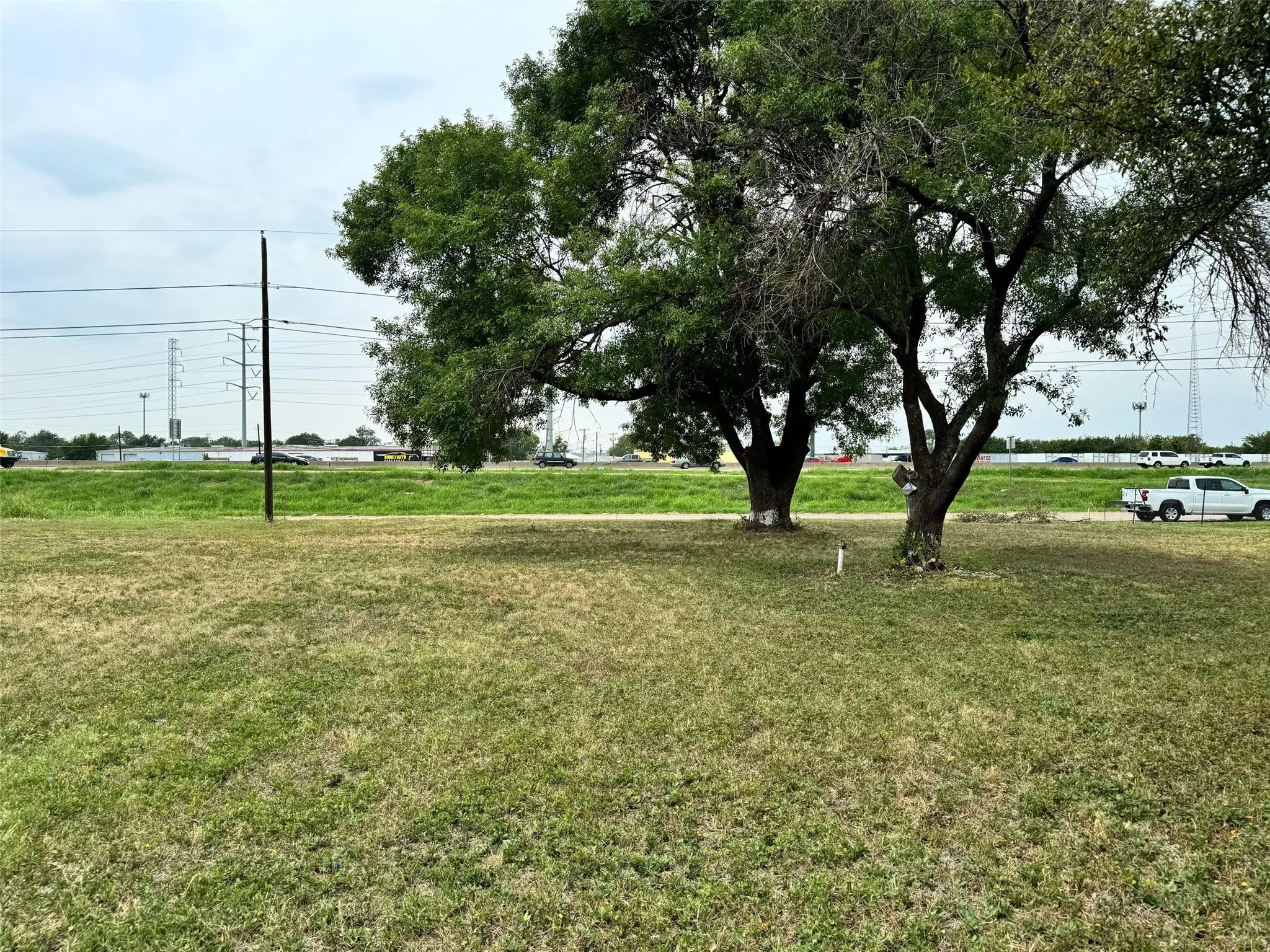 Unimproved Land For Sale in Dallas County , 2610 Jeff Street, Dallas, Texas 75212, 0, 0, Garage spaces, 0 Sqft, built in 0, Price $90,000, mls#20699030, Real Estate Agent in Dallas, Homes For Sale in Dallas county, Homes For Sale in Dallas, Realtor in Dallas Texas, Real Estate Brokerage Independent Realty Texas, Luminita Cordes Realtor