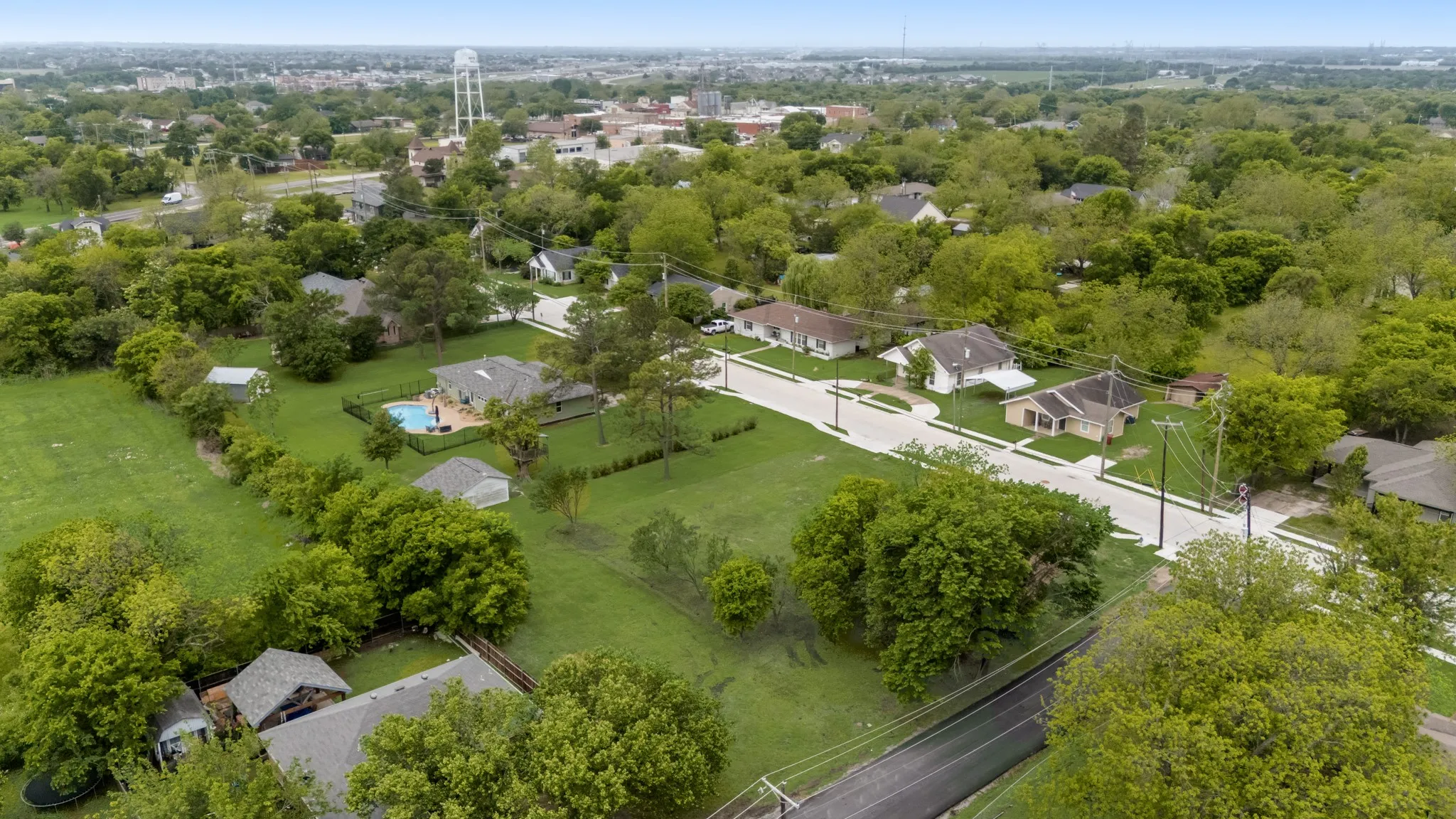 Unimproved Land For Sale in Rockwall County , 616 N Josephine Street, Royse City, Texas 75189, 0, 0, Garage spaces, 0 Sqft, built in 1955, mls#20697412, Real Estate Agent in Royse City, Homes For Sale in Rockwall county, Homes For Sale in Royse City, Realtor in Royse City Texas, Real Estate Brokerage Independent Realty Texas, Luminita Cordes Realtor