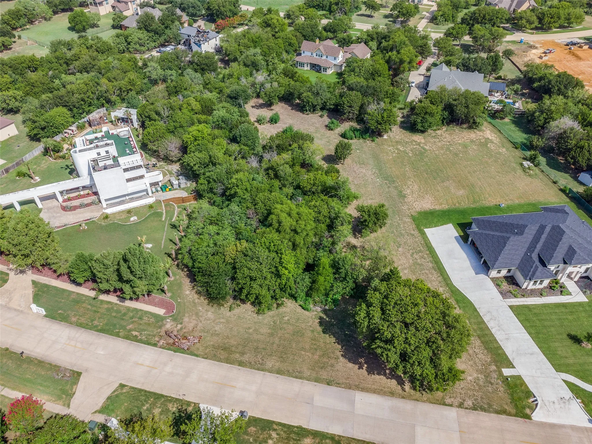Unimproved Land For Sale in Dallas County , 2837 S Lakeview Drive, Cedar Hill, Texas 75104, 0, 0, Garage spaces, 0 Sqft, built in 0, Price $270,000, mls#20701035, Real Estate Agent in Cedar Hill, Homes For Sale in Dallas county, Homes For Sale in Cedar Hill, Realtor in Cedar Hill Texas, Real Estate Brokerage Independent Realty Texas, Luminita Cordes Realtor