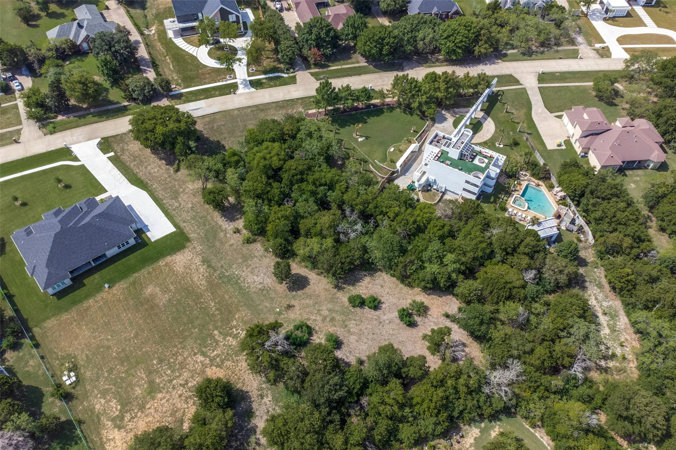 Unimproved Land For Sale in Dallas County , 2837 S Lakeview Drive, Cedar Hill, Texas 75104, 0, 0, Garage spaces, 0 Sqft, built in 0, Price $270,000, mls#20701035, Real Estate Agent in Cedar Hill, Homes For Sale in Dallas county, Homes For Sale in Cedar Hill, Realtor in Cedar Hill Texas, Real Estate Brokerage Independent Realty Texas, Luminita Cordes Realtor