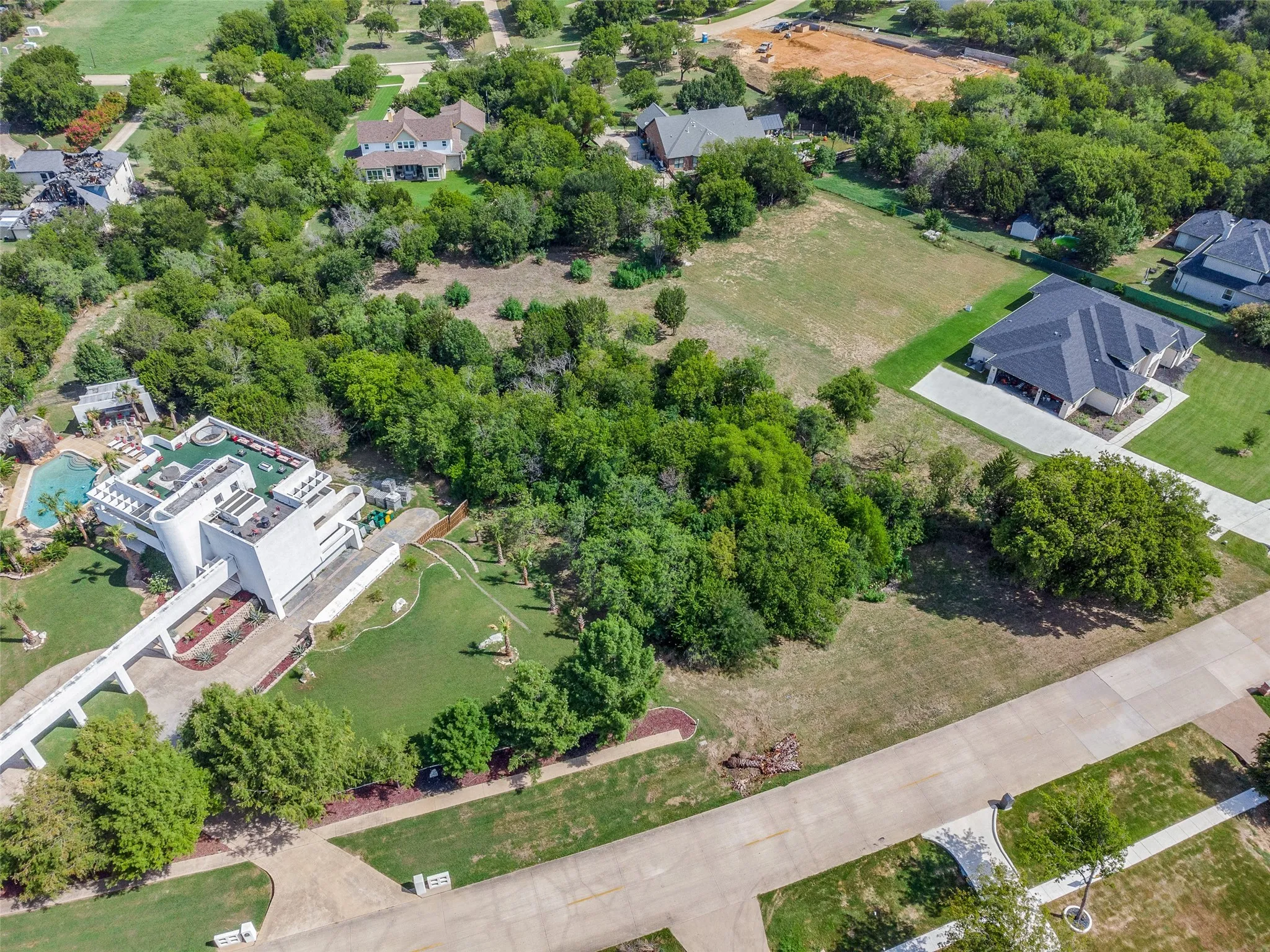 Unimproved Land For Sale in Dallas County , 2837 S Lakeview Drive, Cedar Hill, Texas 75104, 0, 0, Garage spaces, 0 Sqft, built in 0, Price $270,000, mls#20701035, Real Estate Agent in Cedar Hill, Homes For Sale in Dallas county, Homes For Sale in Cedar Hill, Realtor in Cedar Hill Texas, Real Estate Brokerage Independent Realty Texas, Luminita Cordes Realtor