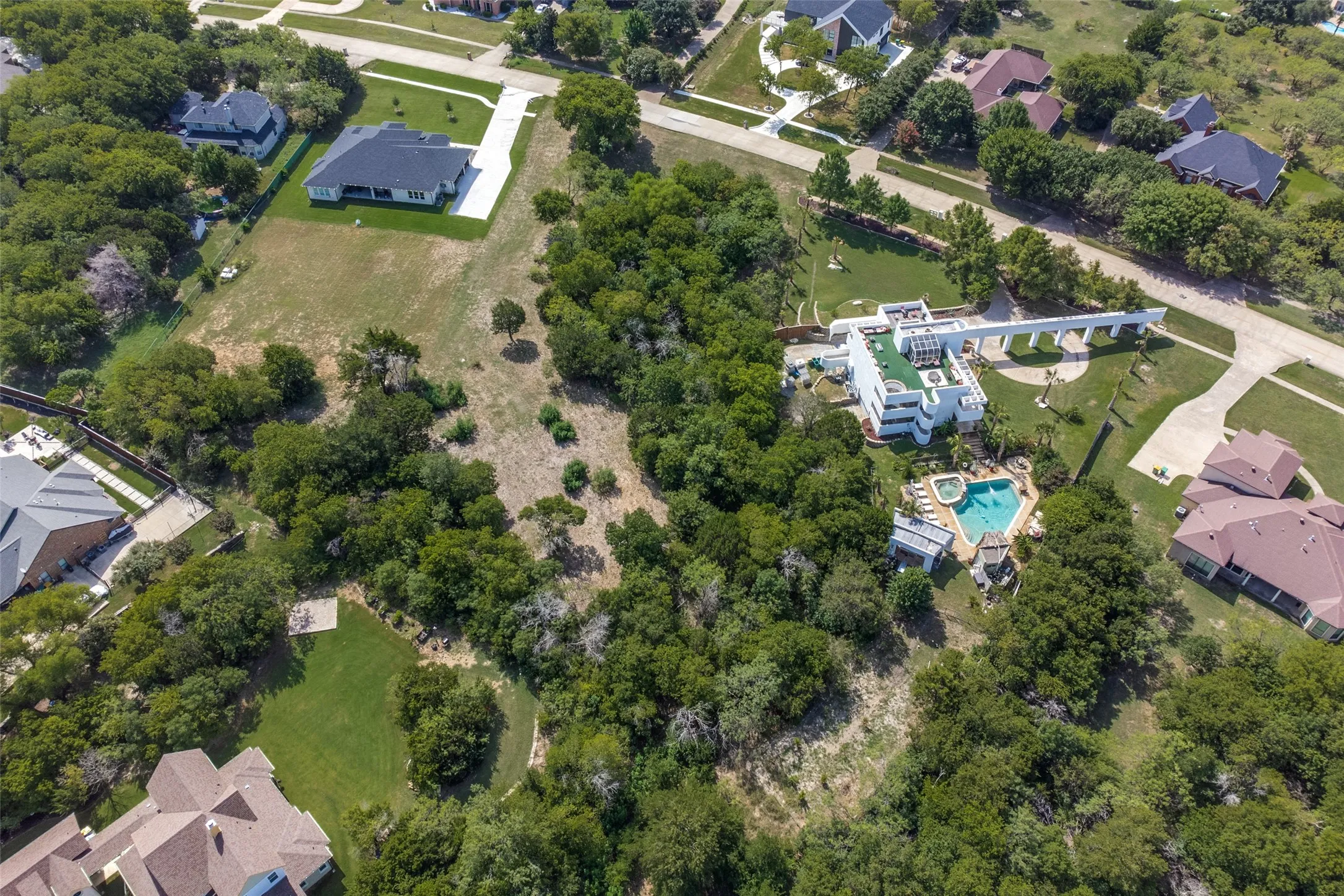 Unimproved Land For Sale in Dallas County , 2837 S Lakeview Drive, Cedar Hill, Texas 75104, 0, 0, Garage spaces, 0 Sqft, built in 0, Price $270,000, mls#20701035, Real Estate Agent in Cedar Hill, Homes For Sale in Dallas county, Homes For Sale in Cedar Hill, Realtor in Cedar Hill Texas, Real Estate Brokerage Independent Realty Texas, Luminita Cordes Realtor