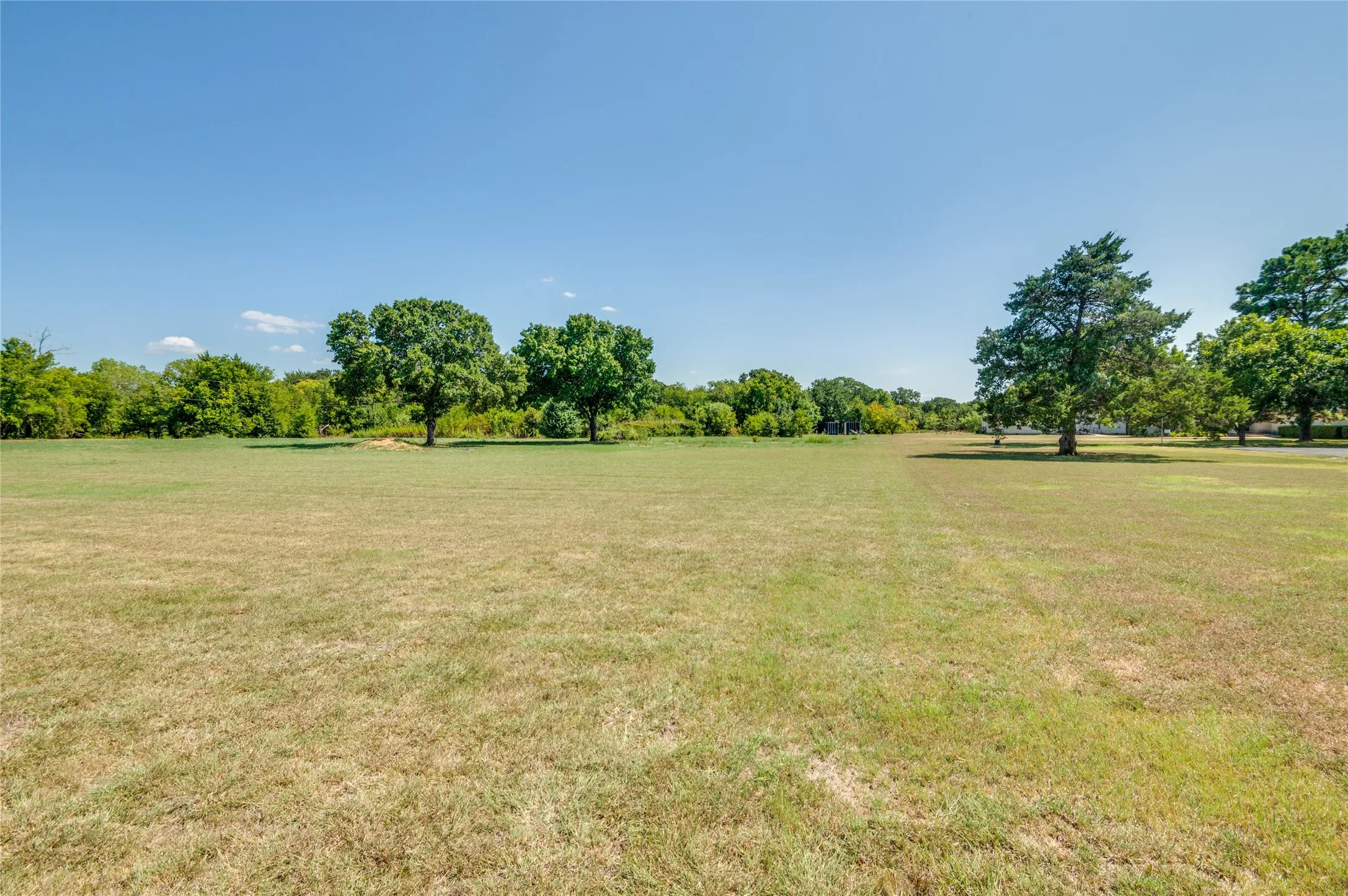 Unimproved Land For Sale in Tarrant County , 2120 W Sublett Road, Arlington, Texas 76017, 0, 0, Garage spaces, 0 Sqft, built in 0, Price $449,900, mls#20704557, Real Estate Agent in Arlington, Homes For Sale in Tarrant county, Homes For Sale in Arlington, Realtor in Arlington Texas, Real Estate Brokerage Independent Realty Texas, Luminita Cordes Realtor