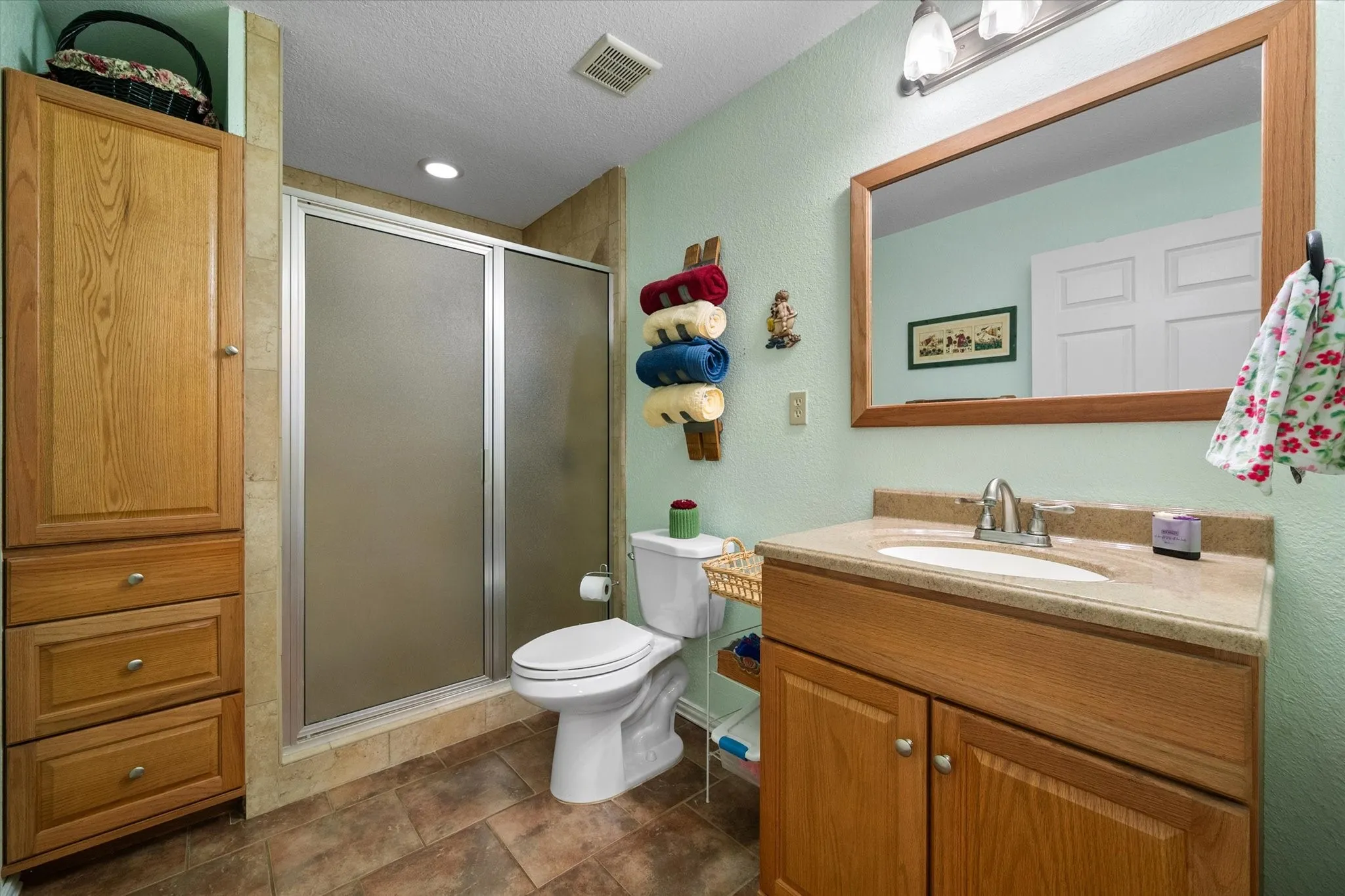 Single Family Residence For Sale in Navarro County , 6415 County Road 2030, Powell, Texas 75153, 3 Bedrooms, 2 Bathrooms, 2 Garage spaces, 2,925 Sqft, built in 2011, Price $785,000, mls#20705954, Real Estate Agent in Powell, Homes For Sale in Navarro county, Homes For Sale in Powell, Realtor in Powell Texas, Real Estate Brokerage Independent Realty Texas, Luminita Cordes Realtor