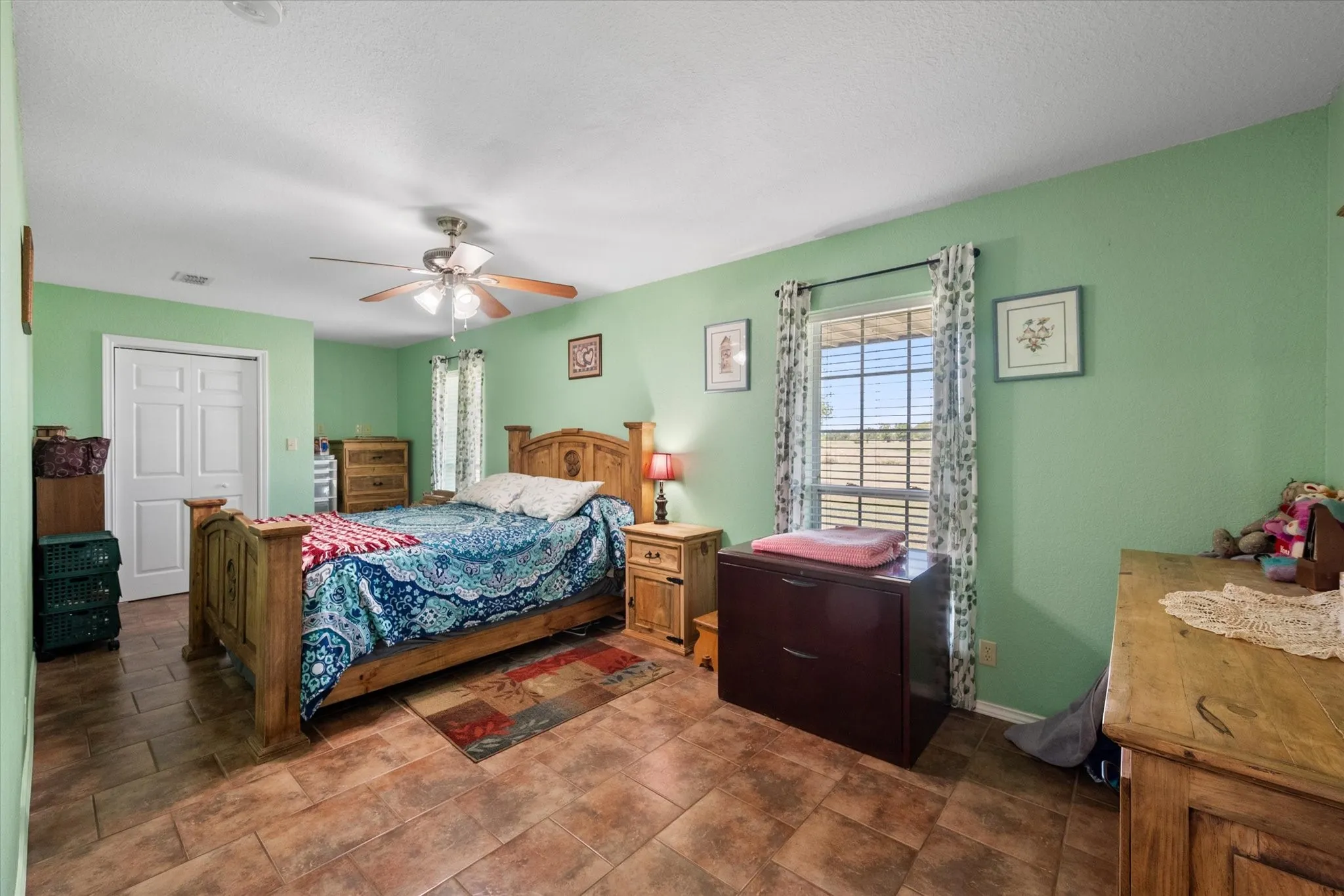 Single Family Residence For Sale in Navarro County , 6415 County Road 2030, Powell, Texas 75153, 3 Bedrooms, 2 Bathrooms, 2 Garage spaces, 2,925 Sqft, built in 2011, Price $785,000, mls#20705954, Real Estate Agent in Powell, Homes For Sale in Navarro county, Homes For Sale in Powell, Realtor in Powell Texas, Real Estate Brokerage Independent Realty Texas, Luminita Cordes Realtor