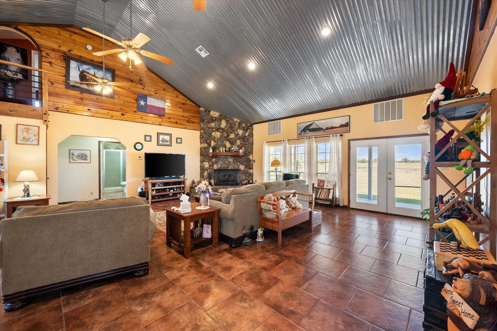 Single Family Residence For Sale in Navarro County , 6415 County Road 2030, Powell, Texas 75153, 3 Bedrooms, 2 Bathrooms, 2 Garage spaces, 2,925 Sqft, built in 2011, Price $785,000, mls#20705954, Real Estate Agent in Powell, Homes For Sale in Navarro county, Homes For Sale in Powell, Realtor in Powell Texas, Real Estate Brokerage Independent Realty Texas, Luminita Cordes Realtor