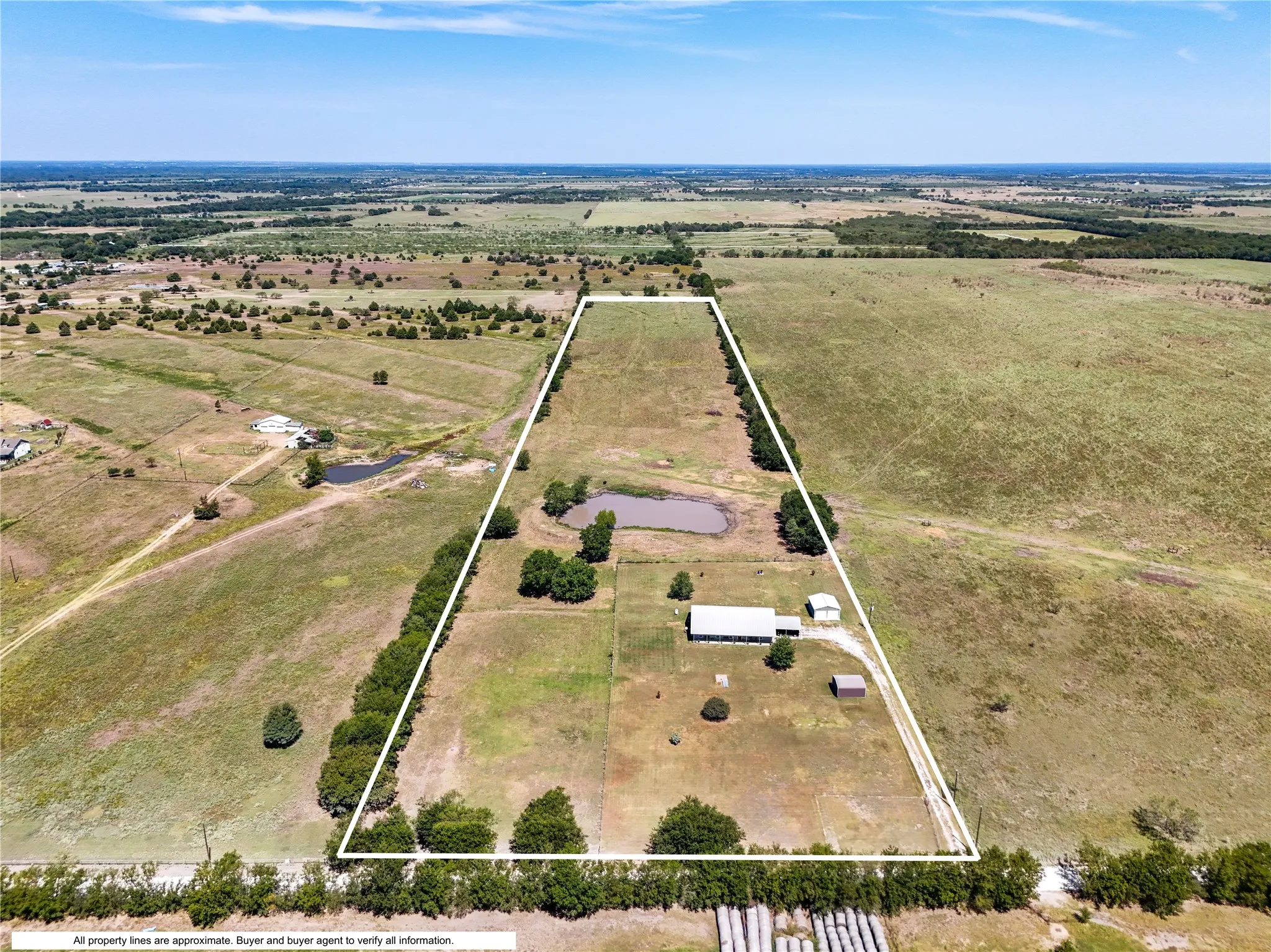 Drone / aerial view featuring a rural view