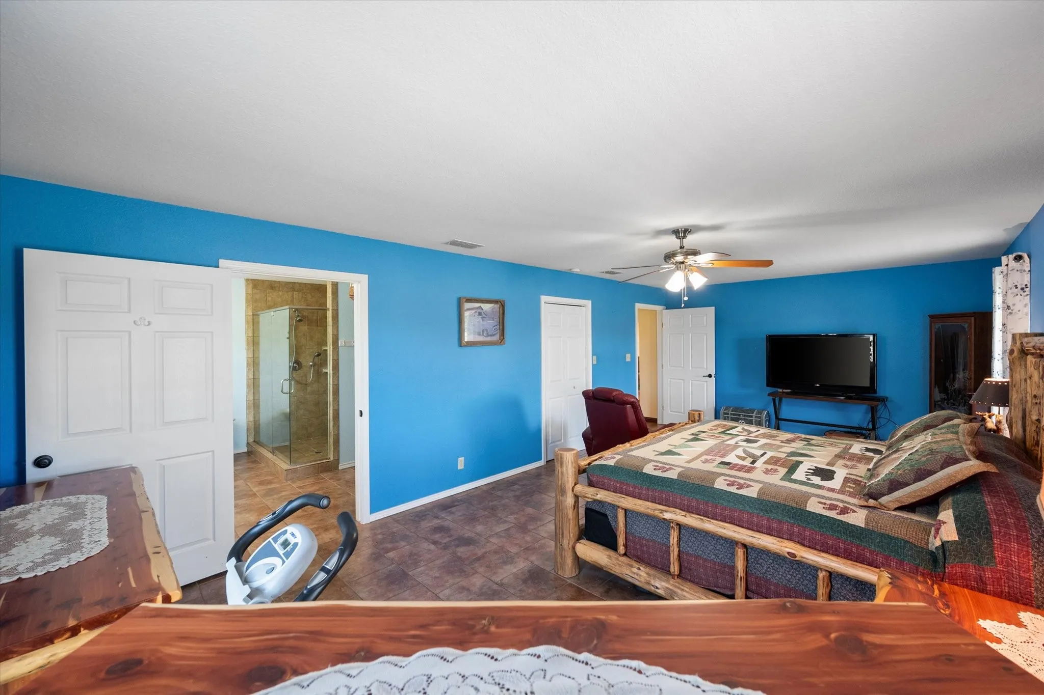 Single Family Residence For Sale in Navarro County , 6415 County Road 2030, Powell, Texas 75153, 3 Bedrooms, 2 Bathrooms, 2 Garage spaces, 2,925 Sqft, built in 2011, Price $785,000, mls#20705954, Real Estate Agent in Powell, Homes For Sale in Navarro county, Homes For Sale in Powell, Realtor in Powell Texas, Real Estate Brokerage Independent Realty Texas, Luminita Cordes Realtor