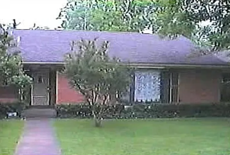 Single Family Residence For Sale in Dallas County , 5208 Caladium Drive, Dallas, Texas 75229, 4 Bedroom, 4 Bathroom, 2 Garage spaces, 4,060 Sqft, built in 1958, mls#20706169, Real Estate Agent in Dallas, Homes For Sale in Dallas county, Homes For Sale in Dallas, Realtor in Dallas Texas, Real Estate Brokerage Independent Realty Texas, Luminita Cordes Realtor