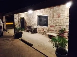 Retail For Sale in Dallas County , 200 W Malloy Bridge Road, Seagoville, Texas 75159, 0, 0, Garage spaces, 0 Sqft, built in 1999, mls#20706905, Real Estate Agent in Seagoville, Homes For Sale in Dallas county, Homes For Sale in Seagoville, Realtor in Seagoville Texas, Real Estate Brokerage Independent Realty Texas, Luminita Cordes Realtor