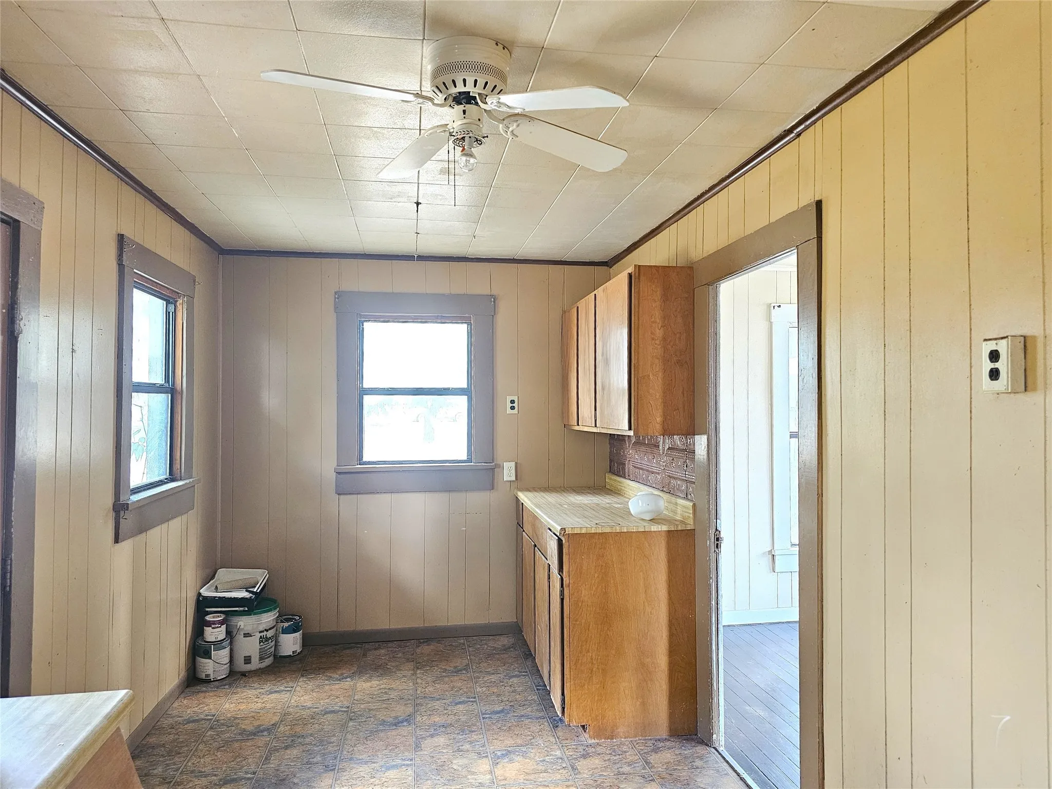 Single Family Residence For Sale in Brown County , 216 E Pecan Street, Bangs, Texas 76823, 2 Bedroom, 2 Bathroom, Garage spaces, 1,342 Sqft, built in 0, mls#20714856, Real Estate Agent in Bangs, Homes For Sale in Brown county, Homes For Sale in Bangs, Realtor in Bangs Texas, Real Estate Brokerage Independent Realty Texas, Luminita Cordes Realtor