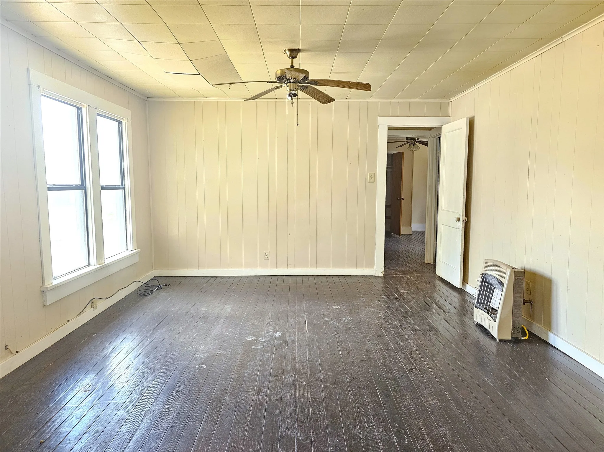 Single Family Residence For Sale in Brown County , 216 E Pecan Street, Bangs, Texas 76823, 2 Bedroom, 2 Bathroom, Garage spaces, 1,342 Sqft, built in 0, mls#20714856, Real Estate Agent in Bangs, Homes For Sale in Brown county, Homes For Sale in Bangs, Realtor in Bangs Texas, Real Estate Brokerage Independent Realty Texas, Luminita Cordes Realtor