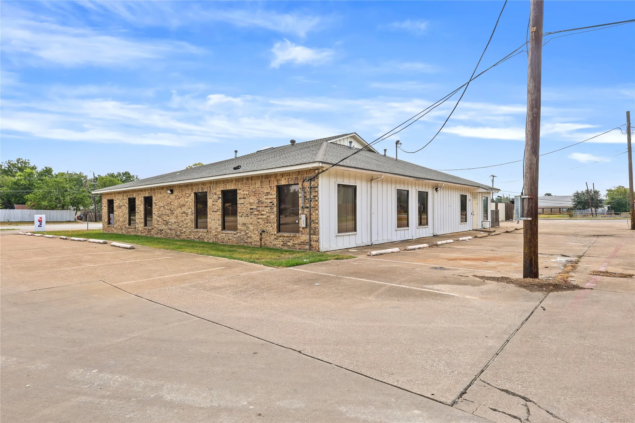Office For Sale in Dallas County , 4915 Gus Thomasson Road, Mesquite, Texas 75150, 0, 0, Garage spaces, 0 Sqft, built in 1981, Preowned, mls#20718369, Real Estate Agent in Mesquite, Homes For Sale in Dallas county, Homes For Sale in Mesquite, Realtor in Mesquite Texas, Real Estate Brokerage Independent Realty Texas, Luminita Cordes Realtor