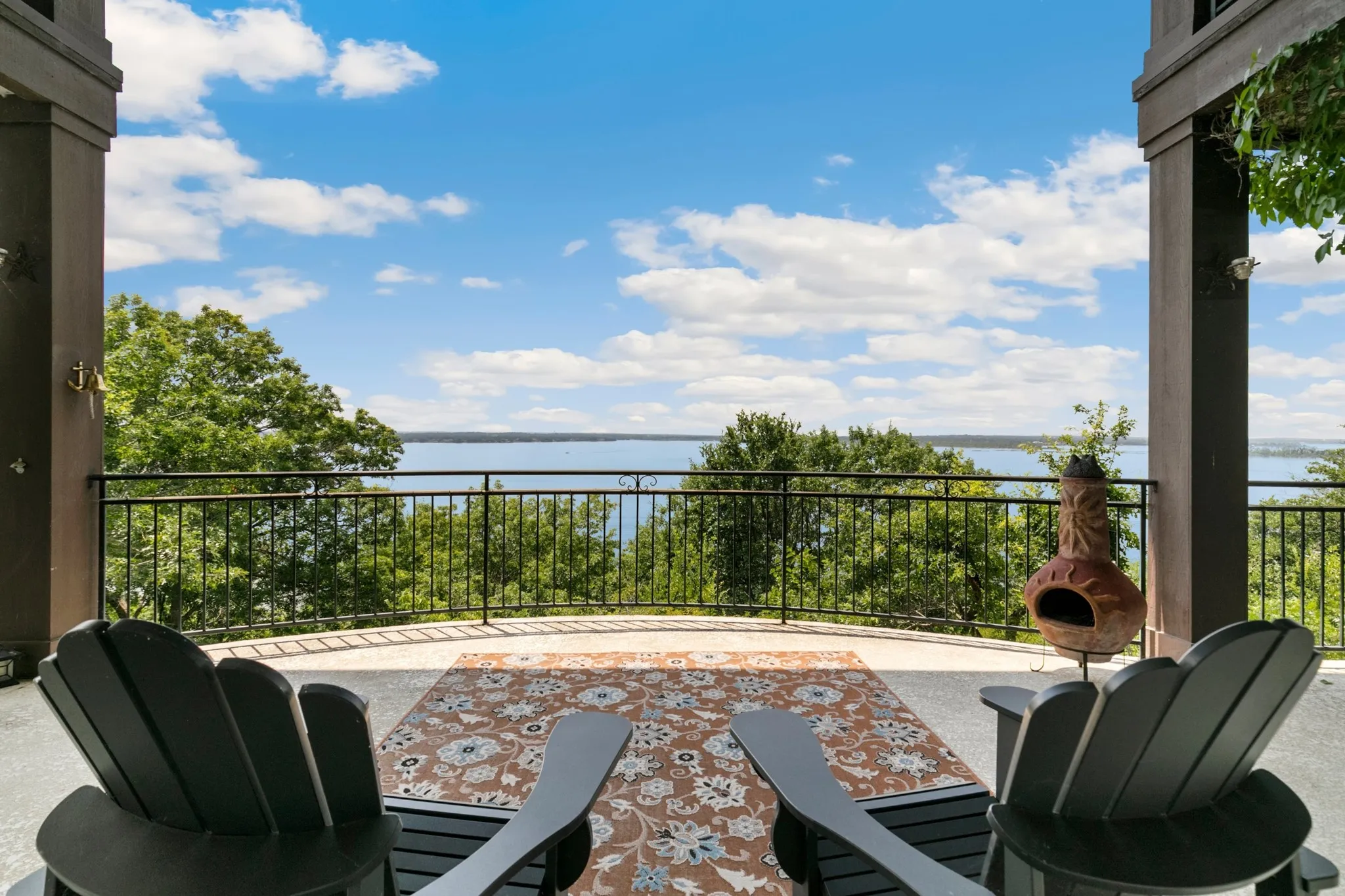 Single Family Residence For Sale in Tarrant County , 9957 Boat Club Road, Fort Worth, Texas 76179, 4 Bedroom, 6 Bathroom, 4 Garage spaces, 4,030 Sqft, built in 1996, Preowned, mls#20721950, Real Estate Agent in Fort Worth, Homes For Sale in Tarrant county, Homes For Sale in Fort Worth, Realtor in Fort Worth Texas, Real Estate Brokerage Independent Realty Texas, Luminita Cordes Realtor