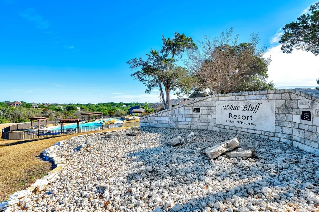 Improved Land For Sale in Hill County , 1212 Overlook Court, Whitney, Texas 76692, 0, 0, Garage spaces, 0 Sqft, built in 0, mls#20727486, Real Estate Agent in Whitney, Homes For Sale in Hill county, Homes For Sale in Whitney, Realtor in Whitney Texas, Real Estate Brokerage Independent Realty Texas, Luminita Cordes Realtor