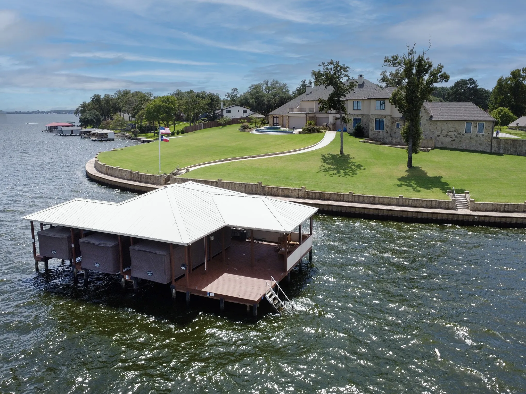 Single Family Residence For Sale in Henderson County , 21395 Jamison, Chandler, Texas 75758, 7 Bedrooms, 10 Bathrooms, 3 Garage spaces, 9,034 Sqft, built in 2016, Preowned, Price $4,200,000, mls#20723770, Real Estate Agent in Chandler, Homes For Sale in Henderson county, Homes For Sale in Chandler, Realtor in Chandler Texas, Real Estate Brokerage Independent Realty Texas, Luminita Cordes Realtor