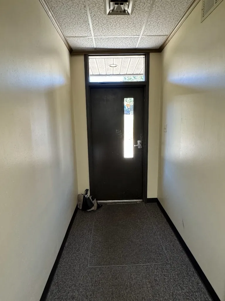 Office For Sale in Smith County , 200 E Amherst, Tyler, Texas 75701, 0, 0, Garage spaces, 0 Sqft, built in 1974, Preowned, mls#20733757, Real Estate Agent in Tyler, Homes For Sale in Smith county, Homes For Sale in Tyler, Realtor in Tyler Texas, Real Estate Brokerage Independent Realty Texas, Luminita Cordes Realtor