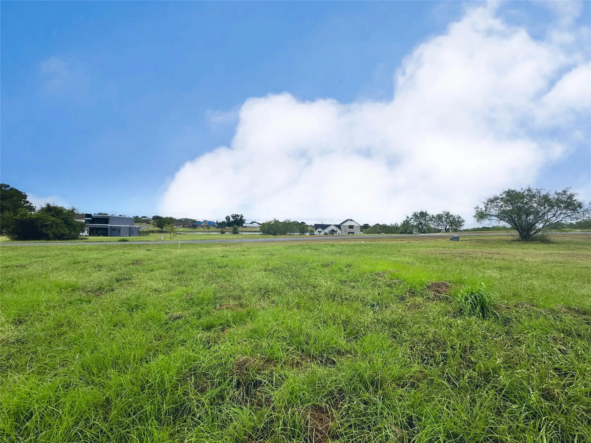 Unimproved Land For Sale in Navarro County , Lot 131 Lake Vista Drive, Streetman, Texas 75859, 0, 0, Garage spaces, 0 Sqft, built in 0, mls#20736162, Real Estate Agent in Streetman, Homes For Sale in Navarro county, Homes For Sale in Streetman, Realtor in Streetman Texas, Real Estate Brokerage Independent Realty Texas, Luminita Cordes Realtor